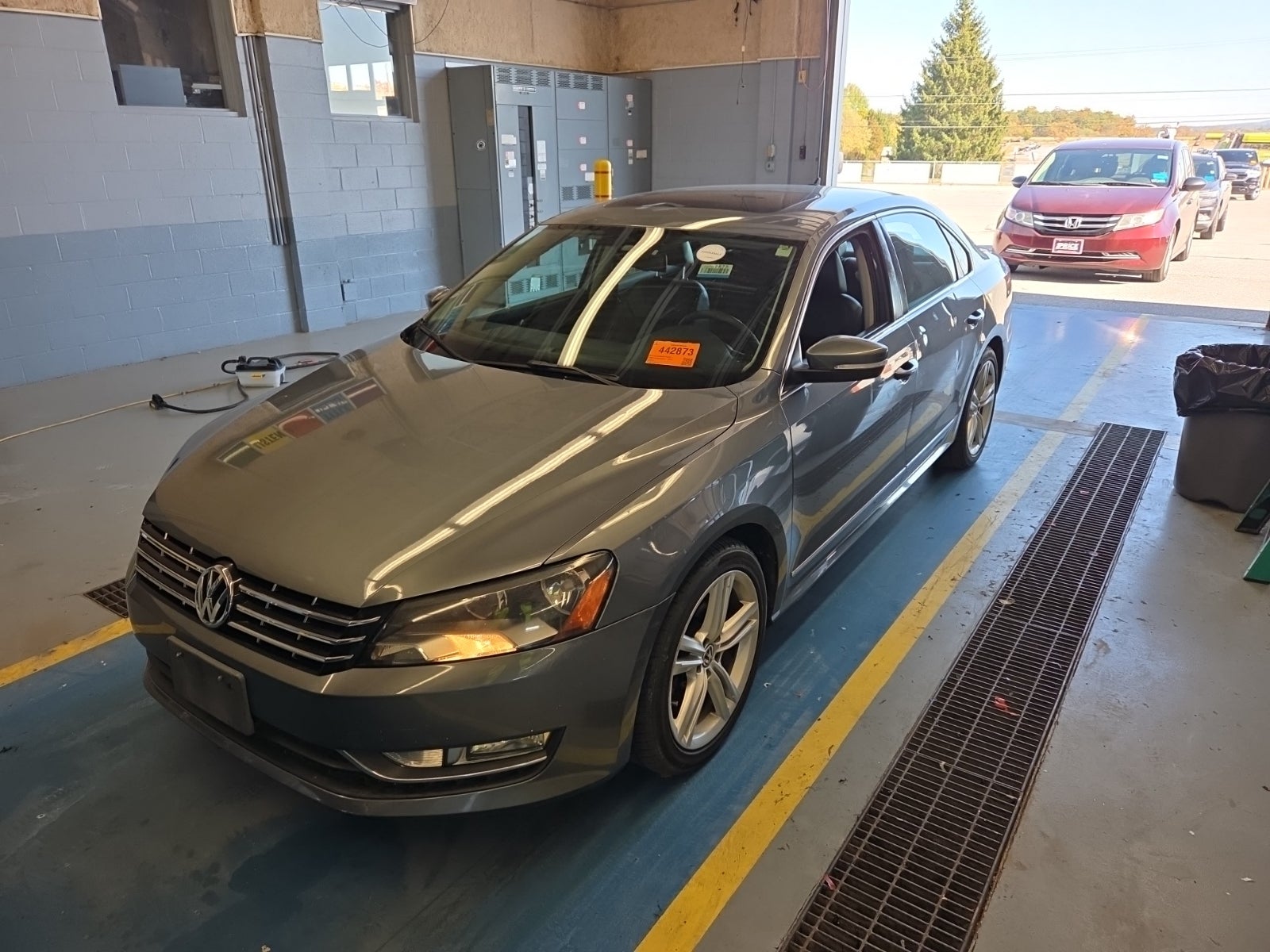 2014 Volkswagen Passat SEL Premium