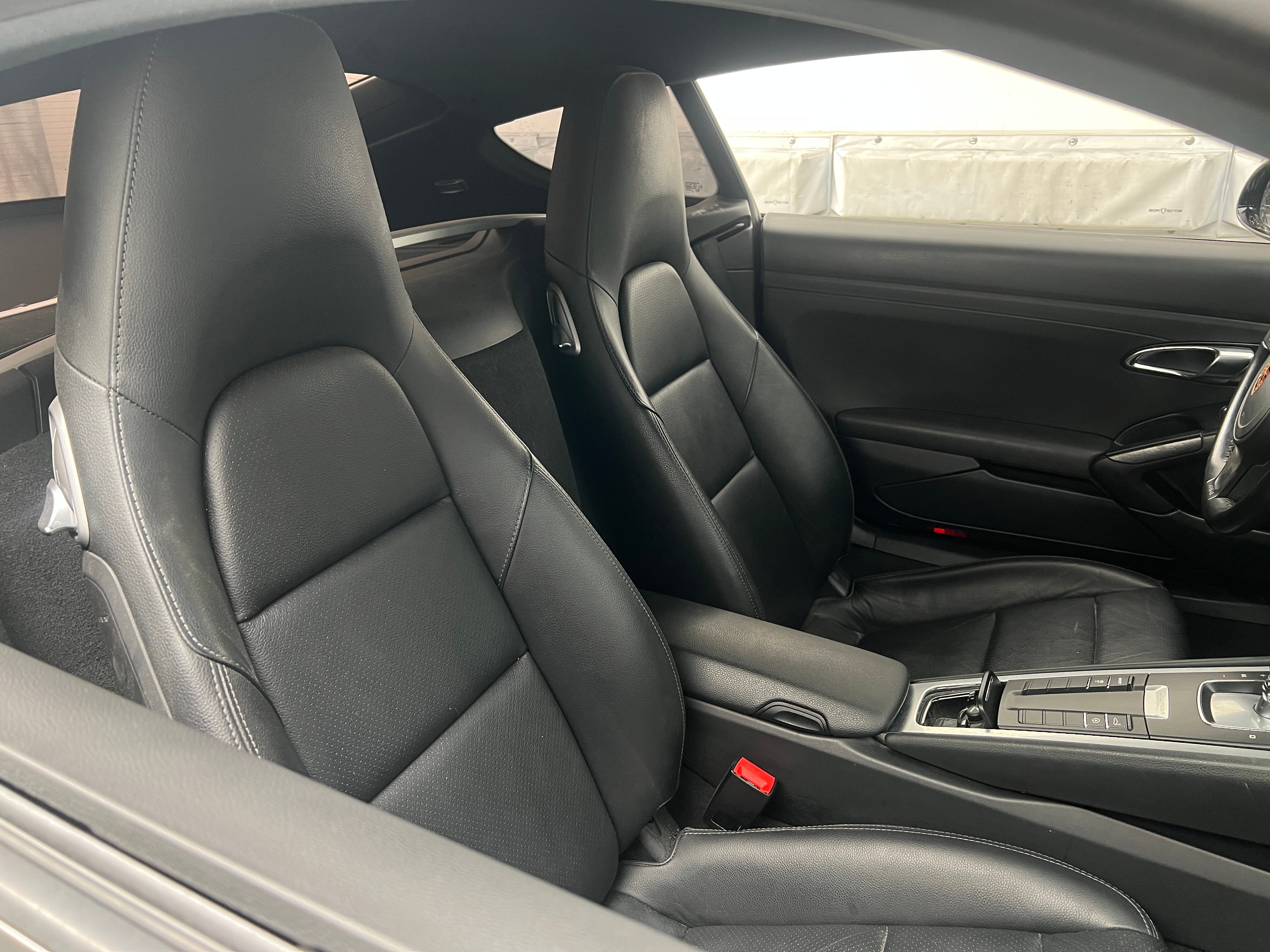 2016 Porsche Cayman