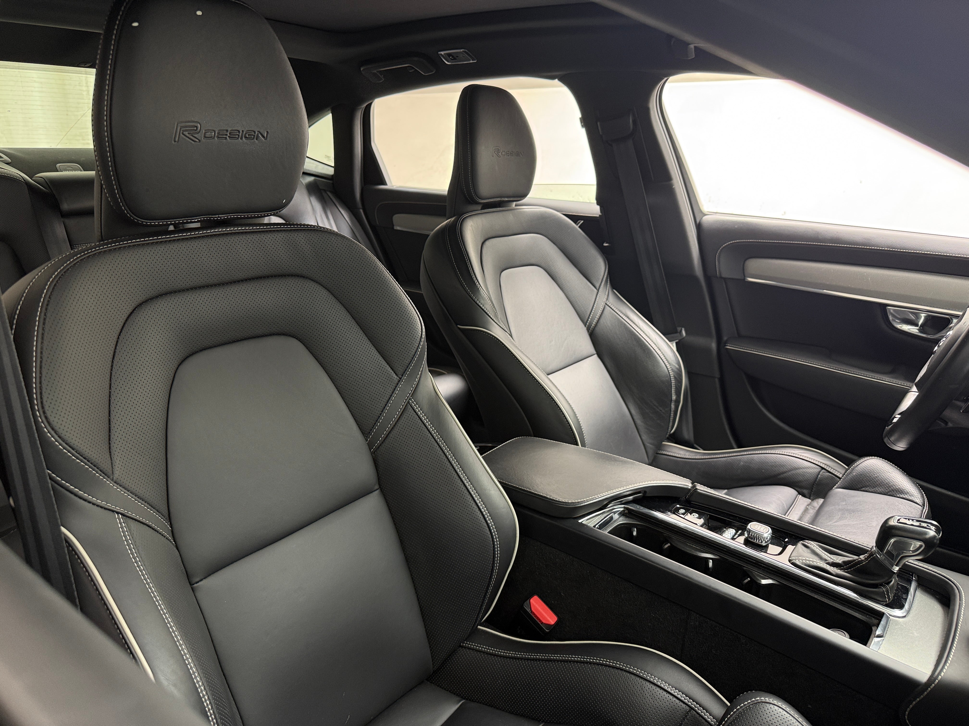2020 Volvo S90 R-Design