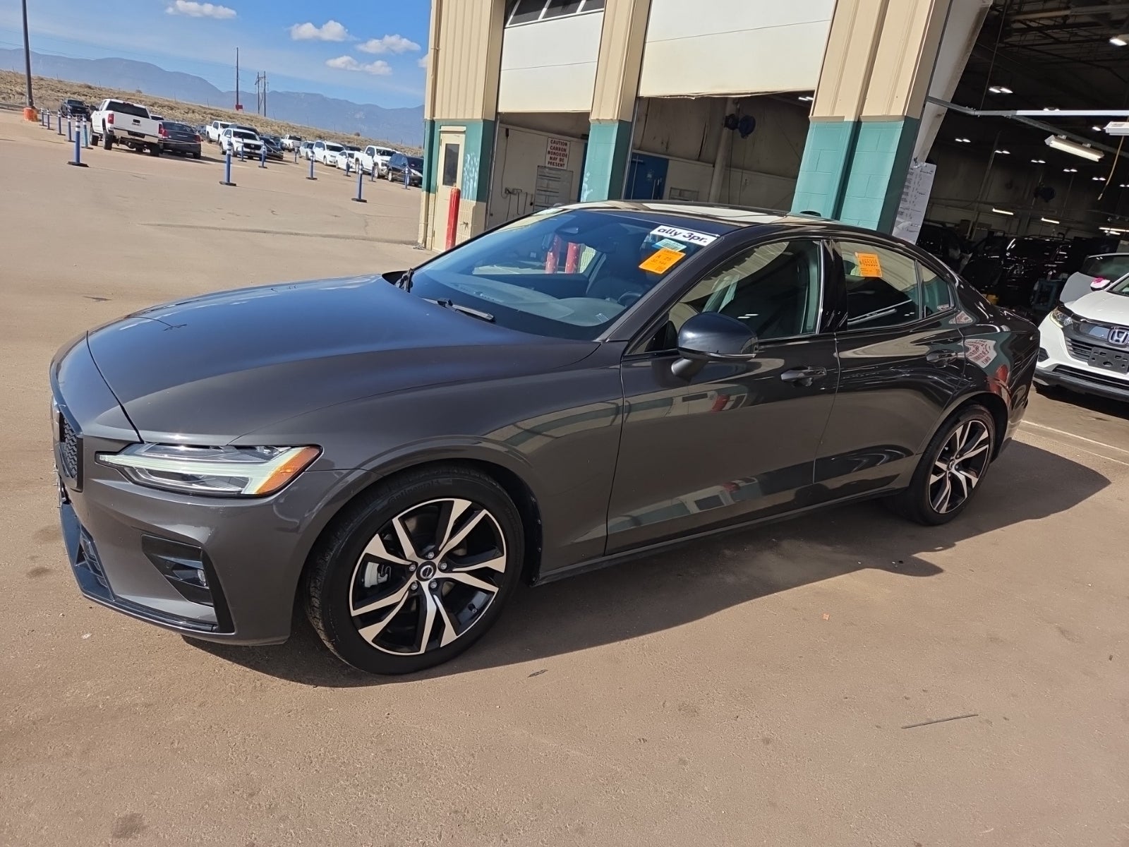 2024 Volvo S60 Core Dark Theme