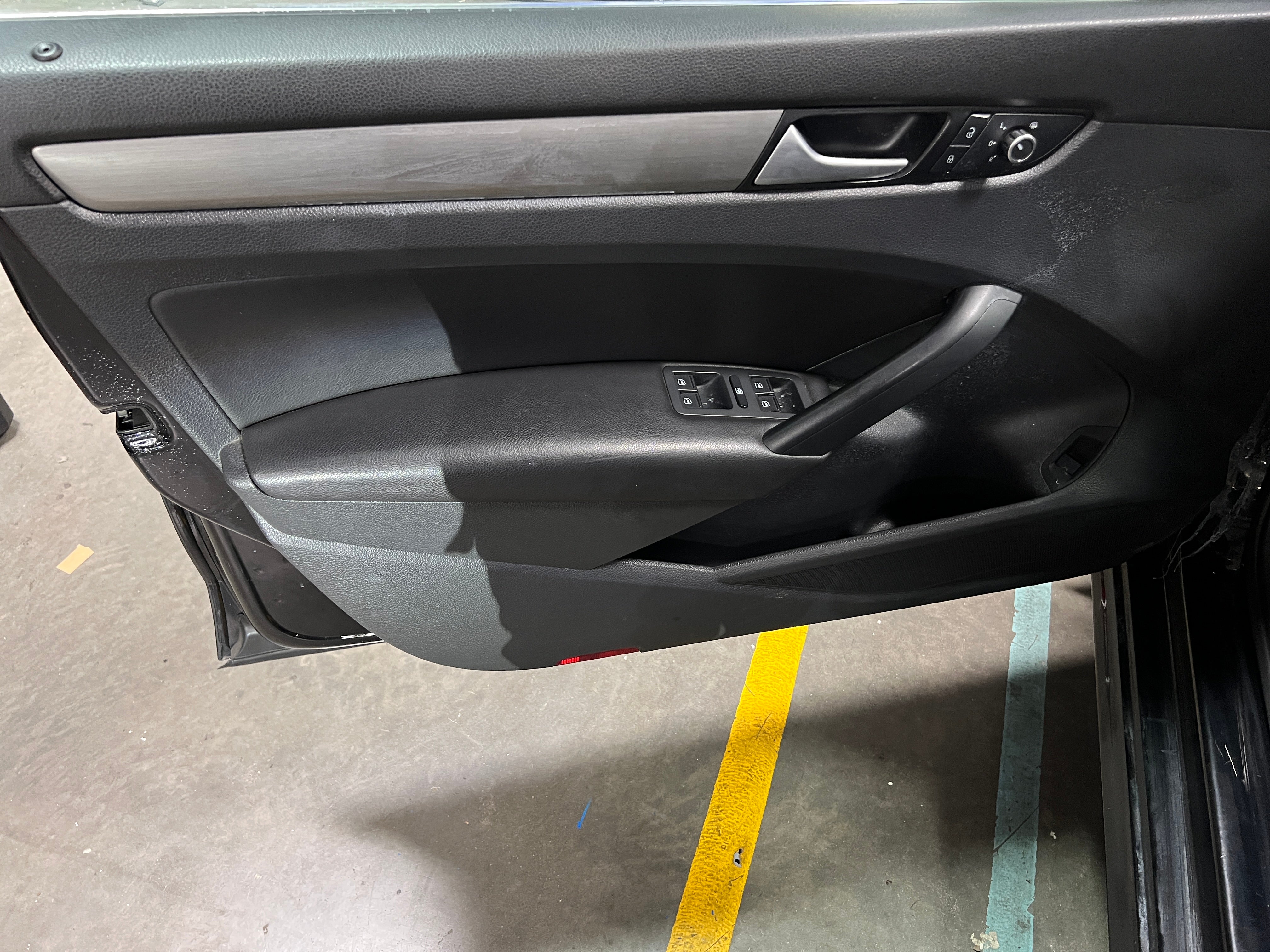 2015 Volkswagen Passat SE