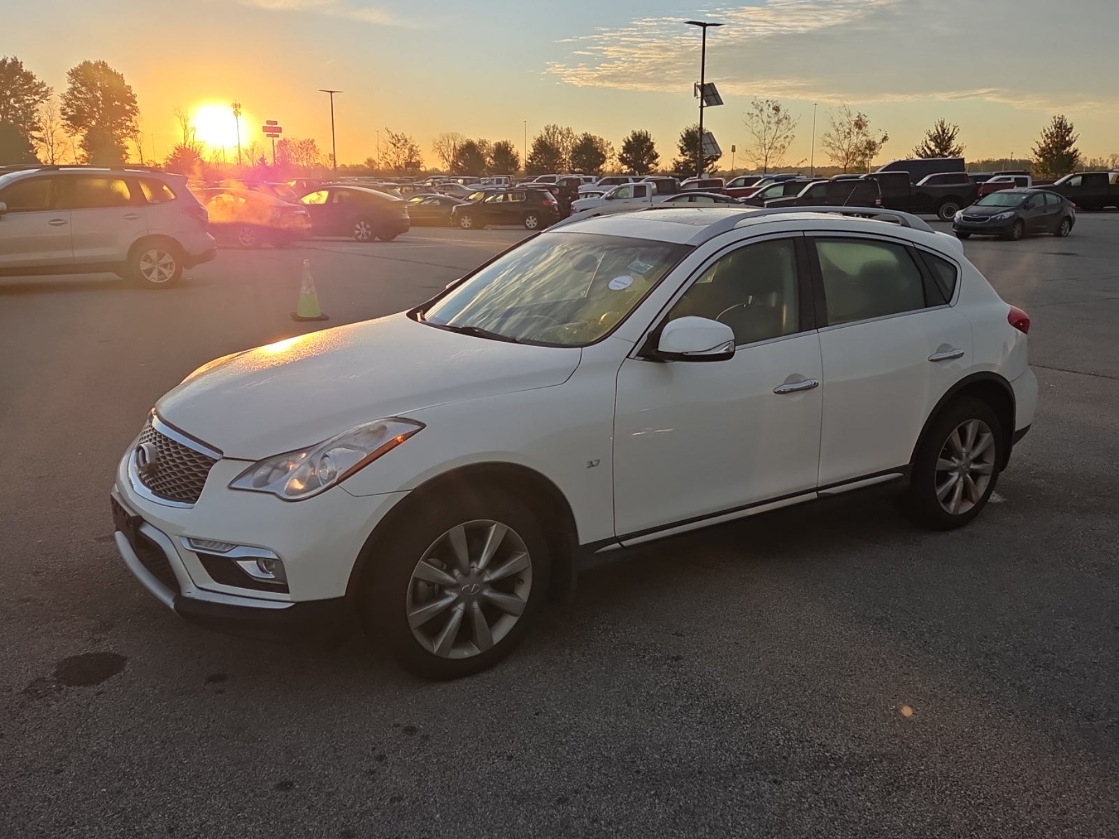 2016 Infiniti QX50 4d Suv RWD
