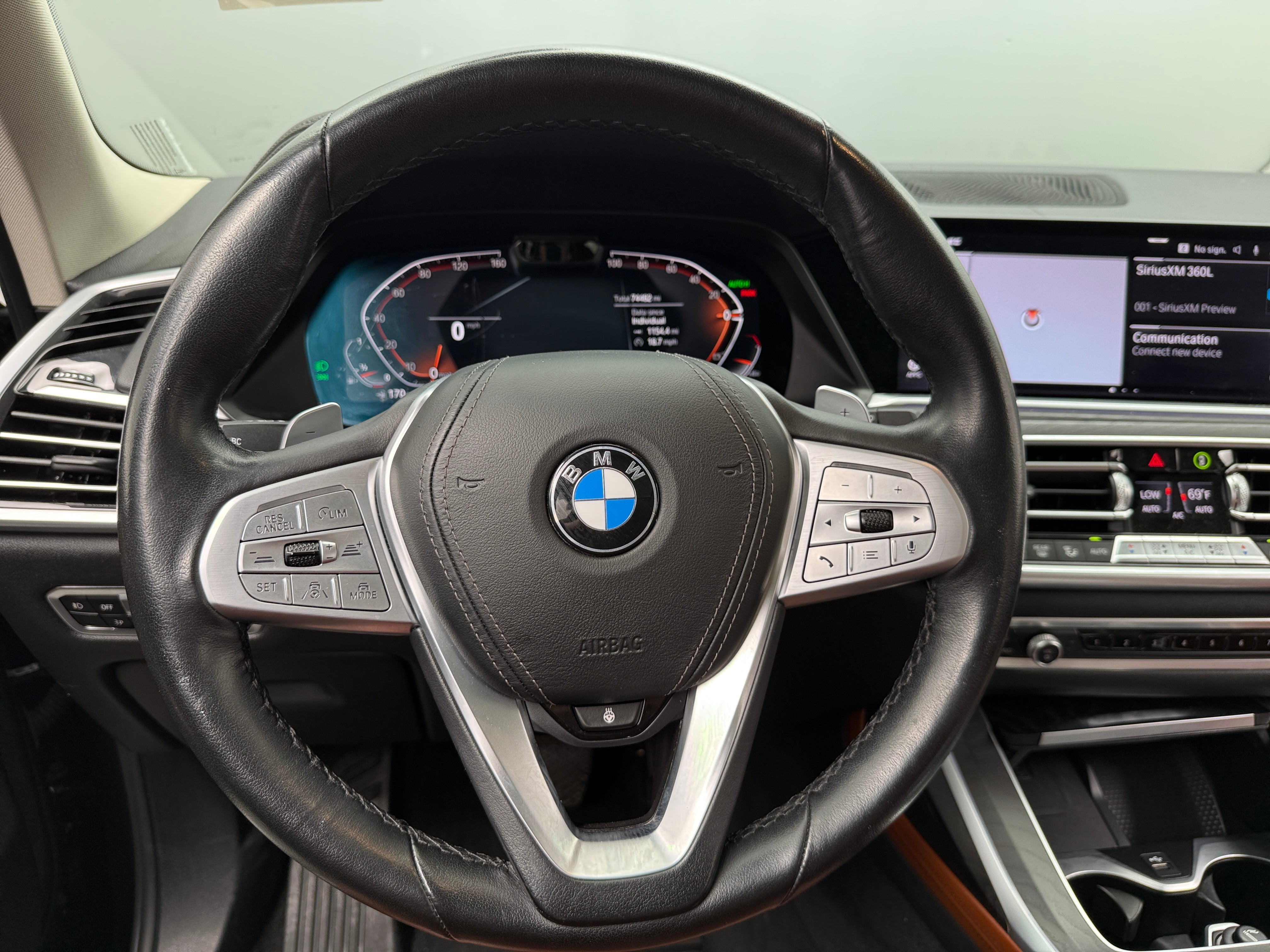 2021 BMW X7