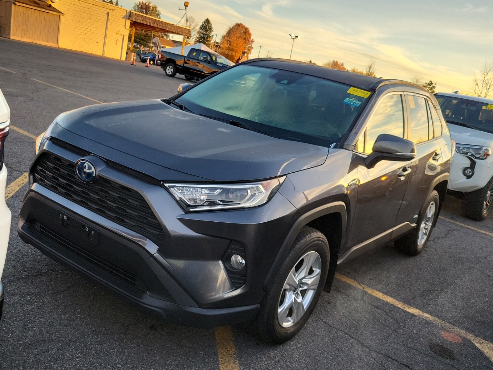 2021 Toyota RAV4 Hybrid Hybrid XLE