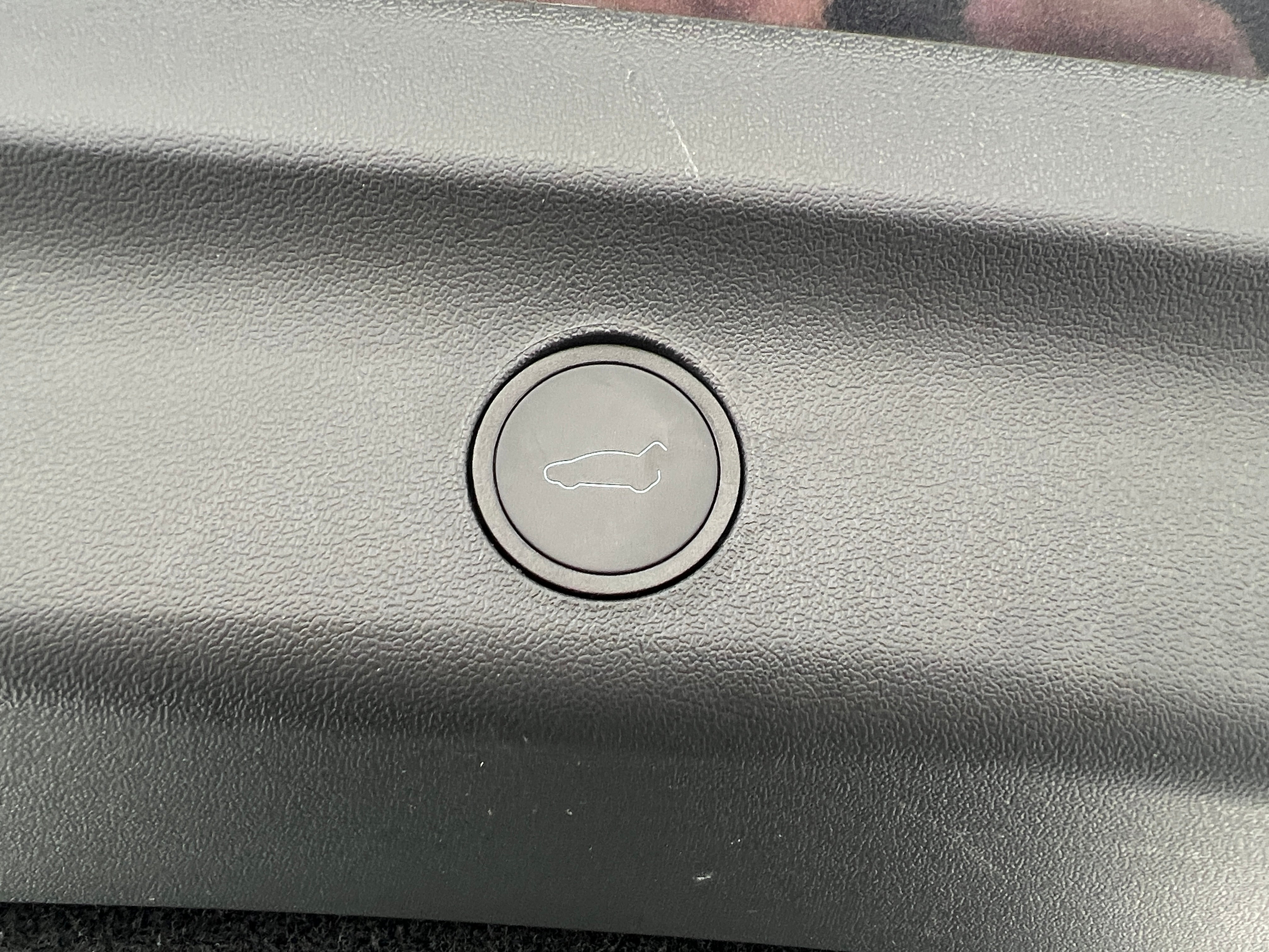 Used 2024 Tesla Model Y Long Range with VIN 7SAYGDED3RF157685 for sale in Auburn, WA