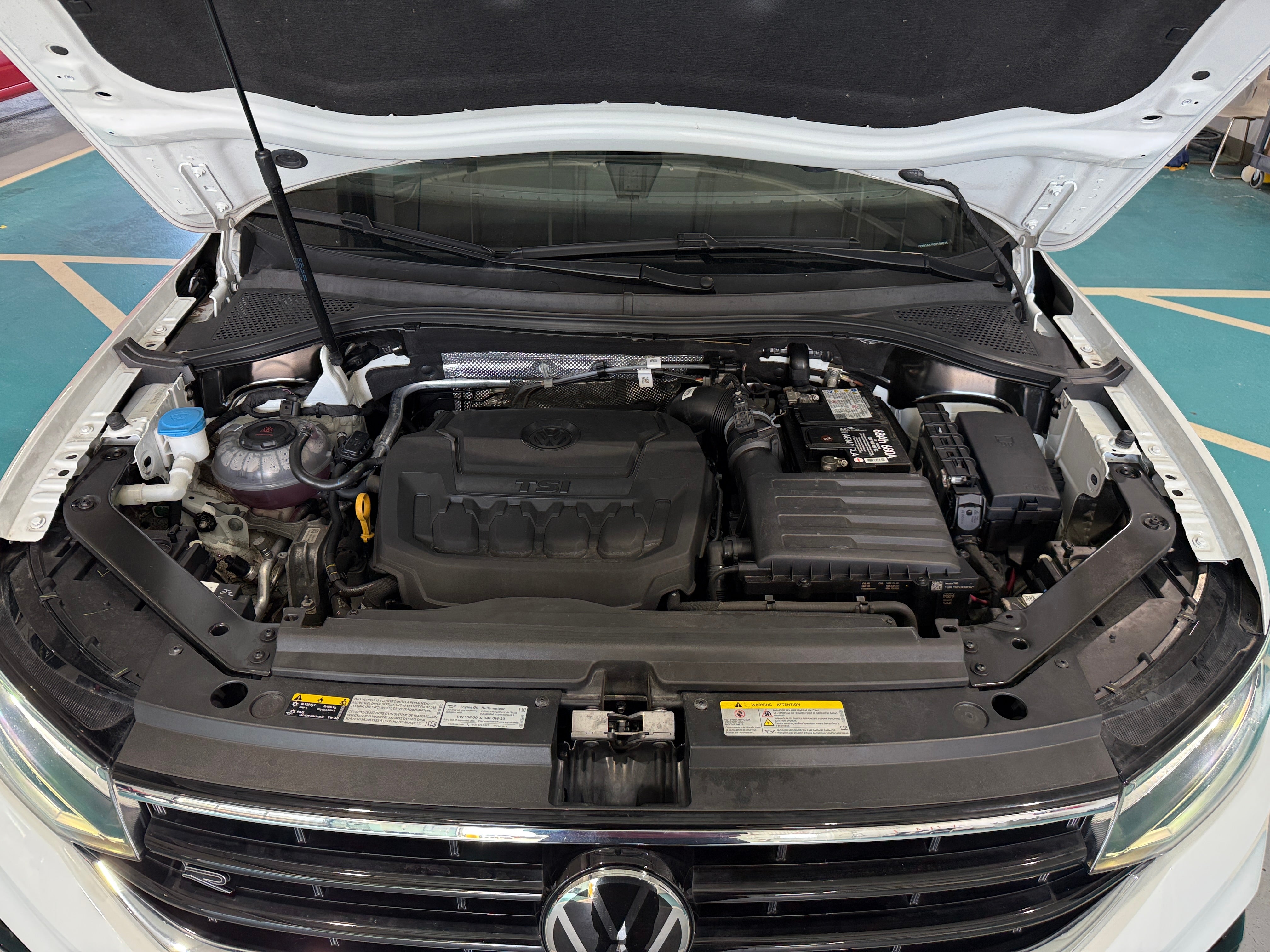 2022 Volkswagen Tiguan SE R-LINE BLACK