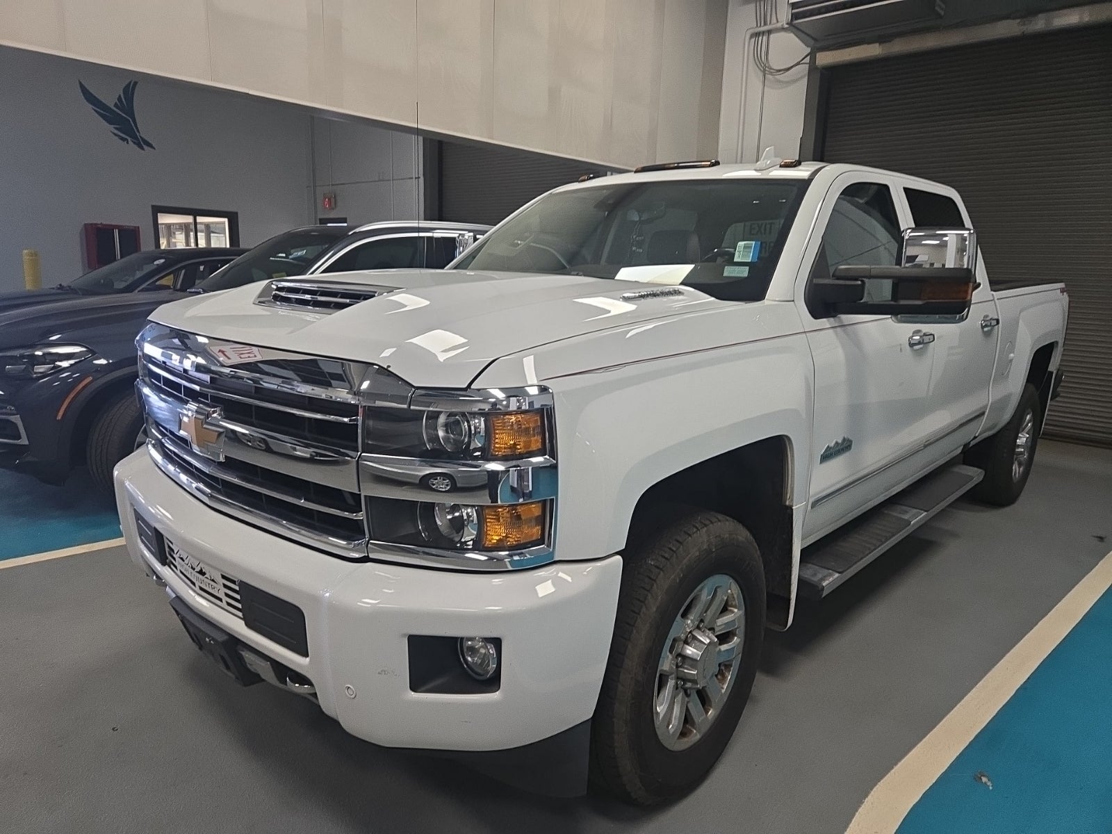 2018 Chevrolet Silverado 3500HD 4WD Crew Cab 153.7" High Country