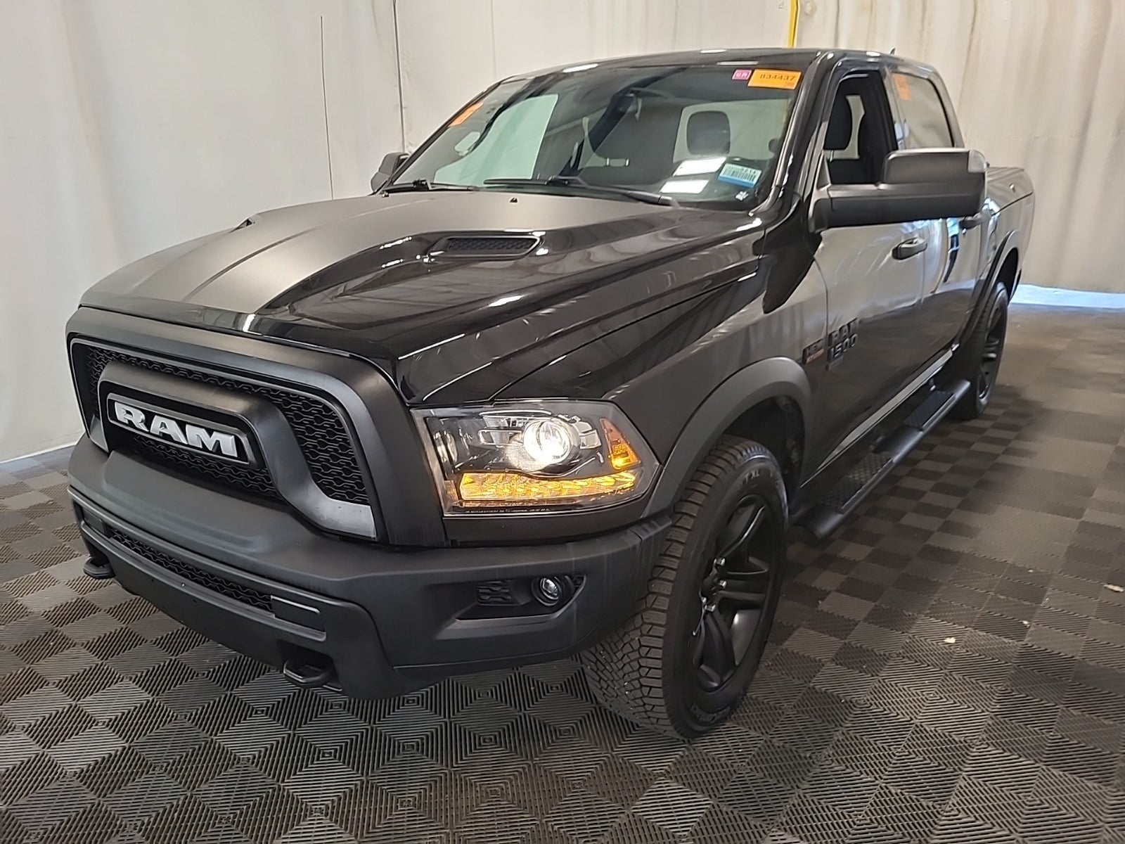 2021 Ram 1500 Classic Warlock 4x4 Crew Cab 5'7" Box