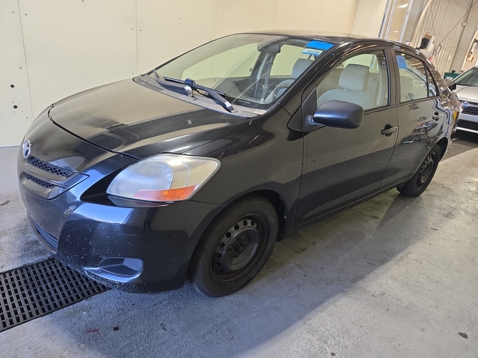 2007 Toyota Yaris 1.5l I-4 Efi Dohc Base 4d Sedan 4d