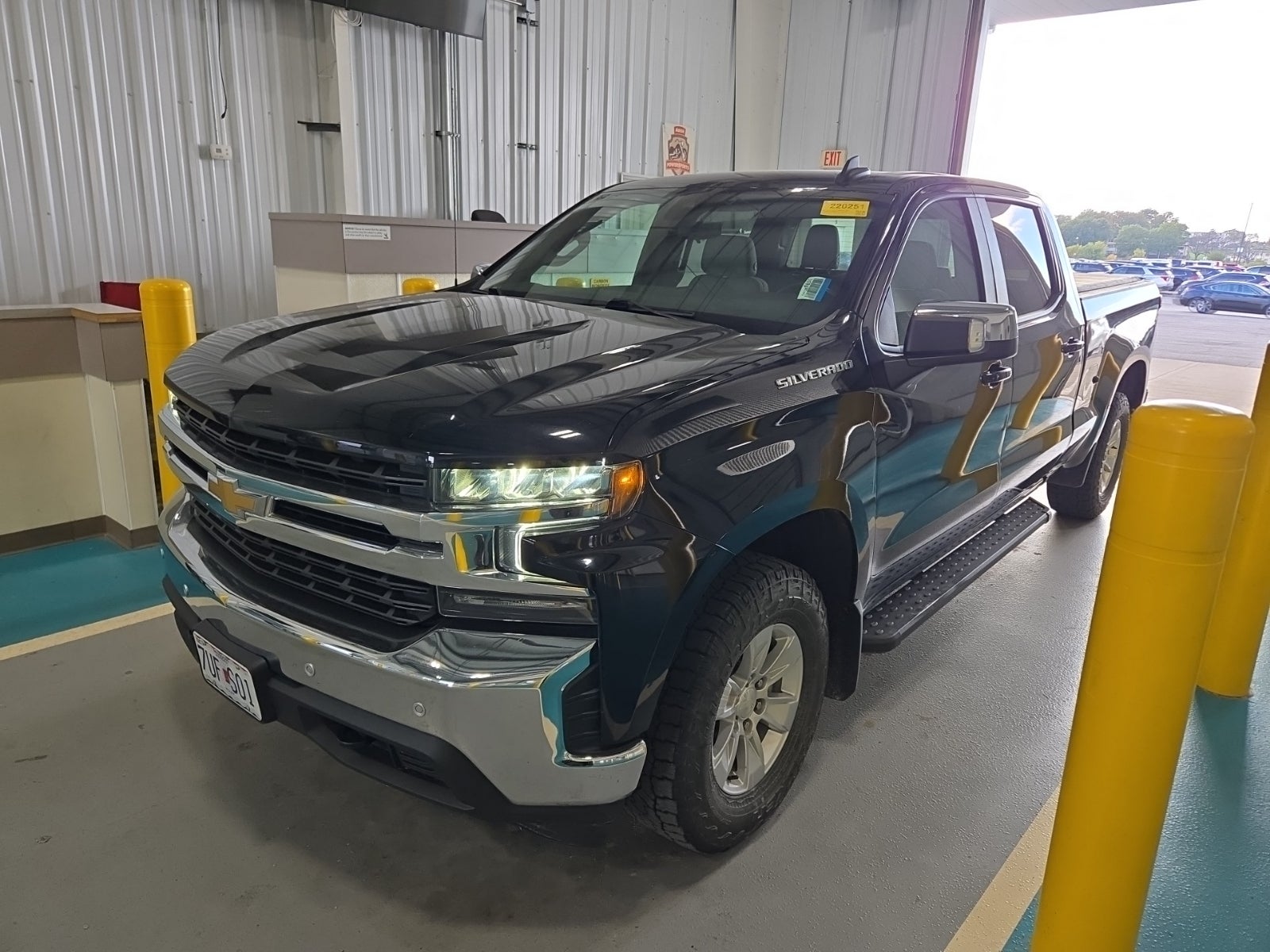2021 Chevrolet Silverado 1500 4WD Crew Cab 157" LT