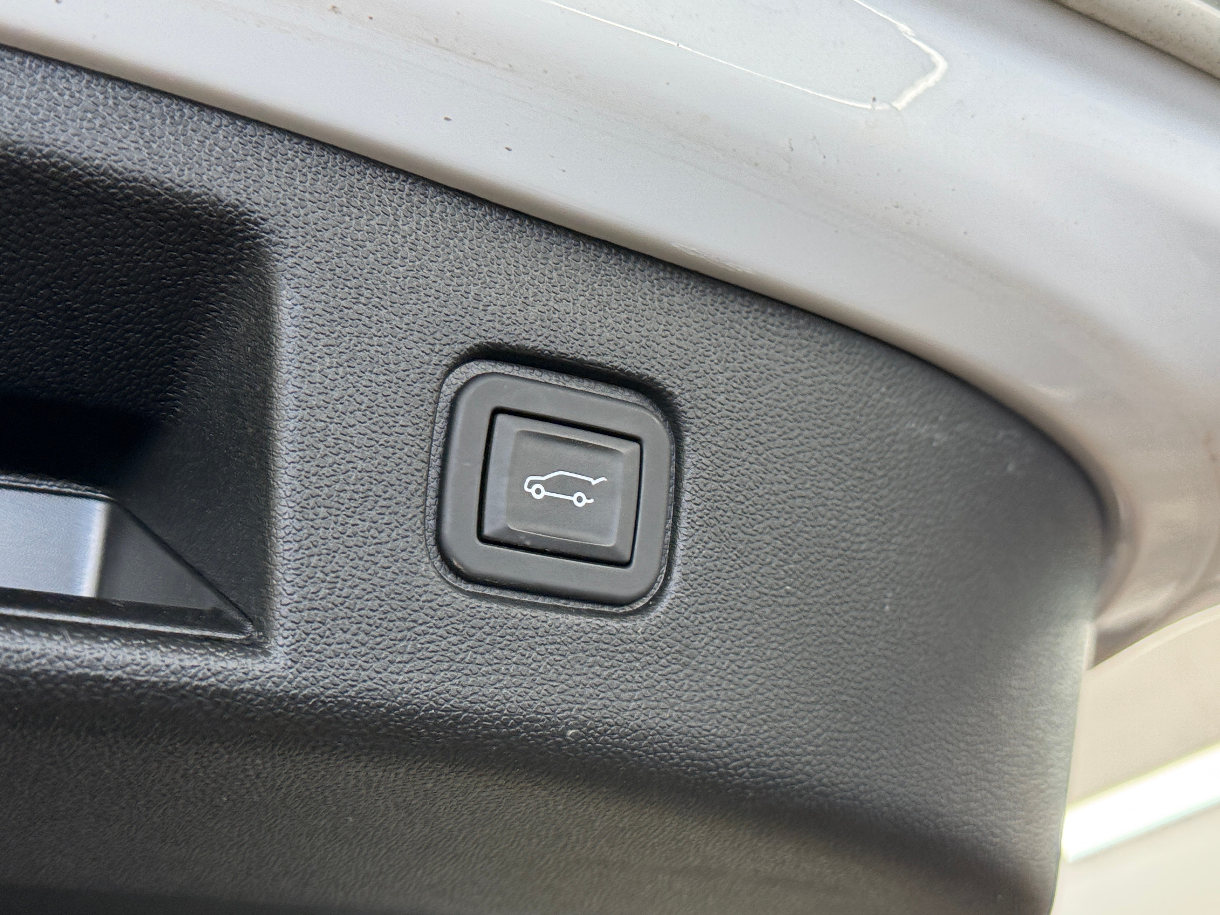 Used 2024 Chevrolet Blazer EV RS with VIN 3GNKDCRJXRS167442 for sale in Auburn, WA