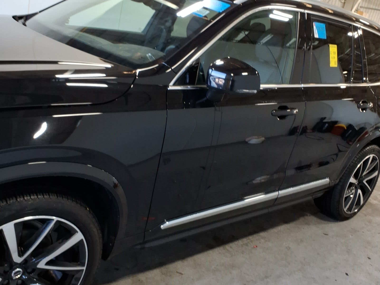 2024 Volvo XC90 Plus Bright Theme