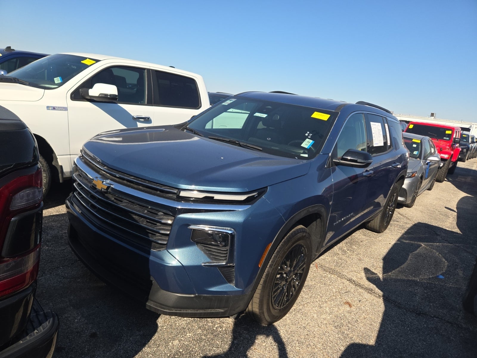 2025 Chevrolet Traverse FWD LT