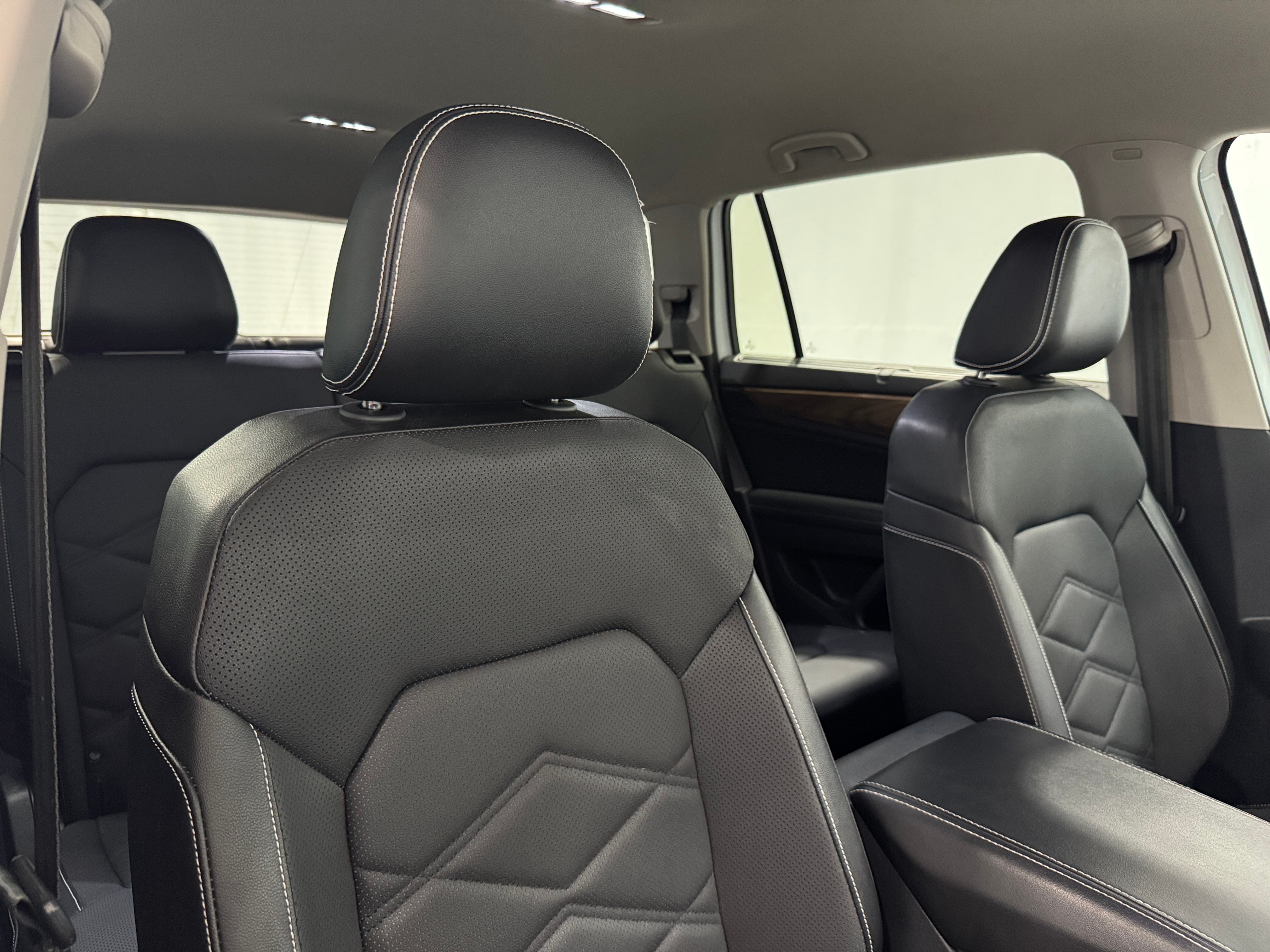 2024 Volkswagen Atlas SE w/Tech