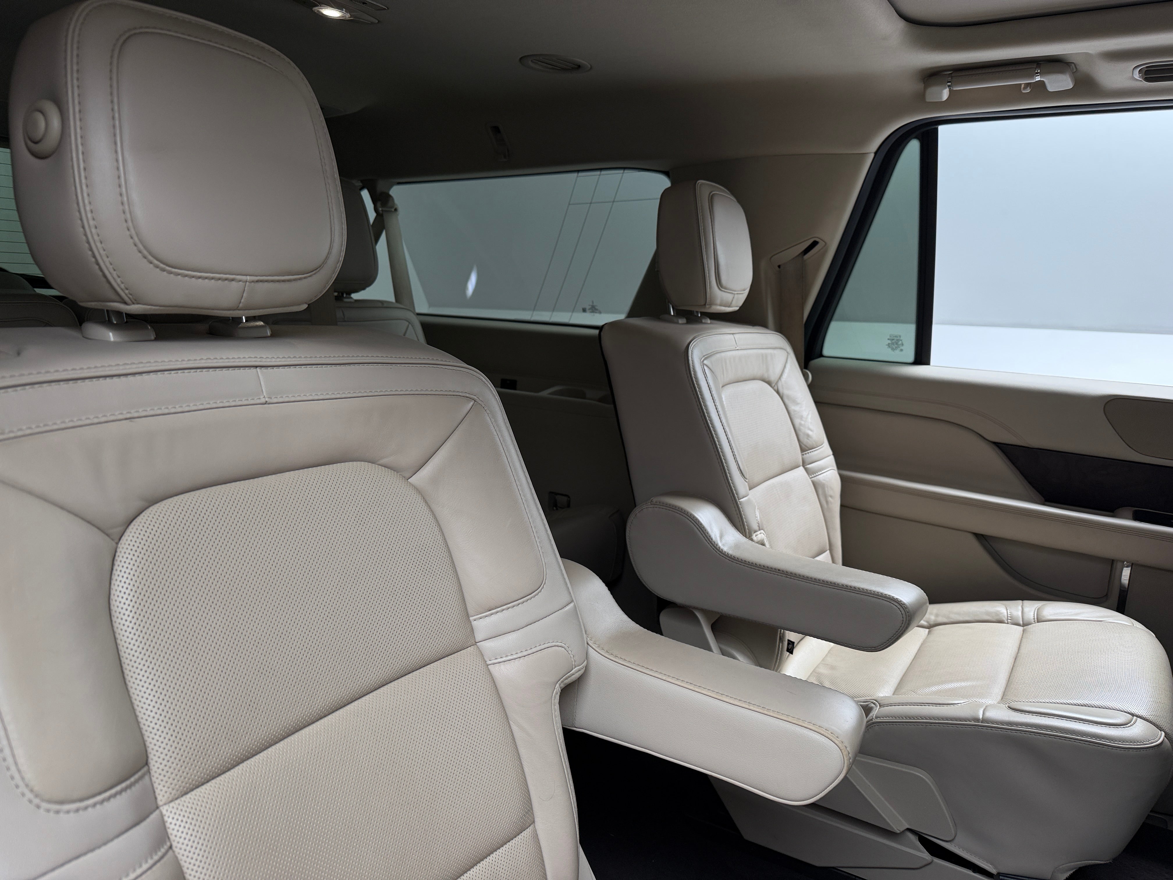 2019 Lincoln Navigator Select
