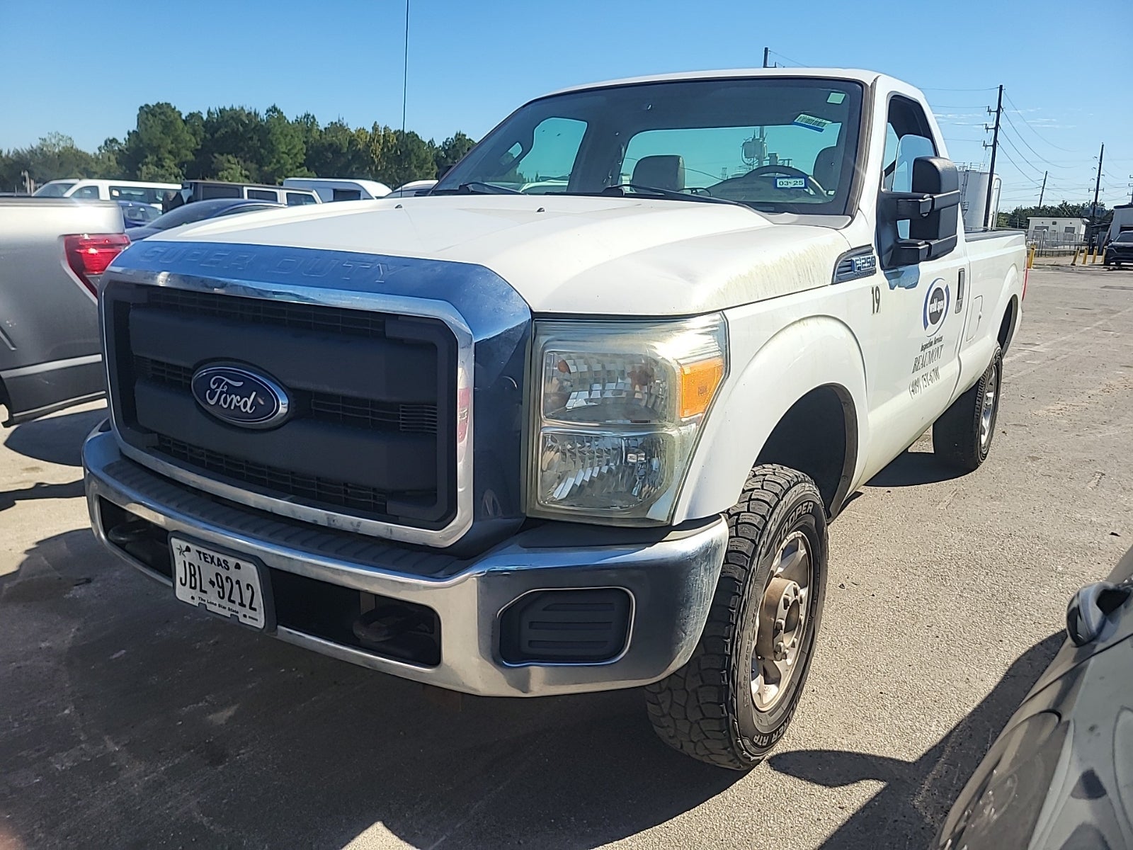 2016 Ford F-250 4WD Reg Cab 137" XL
