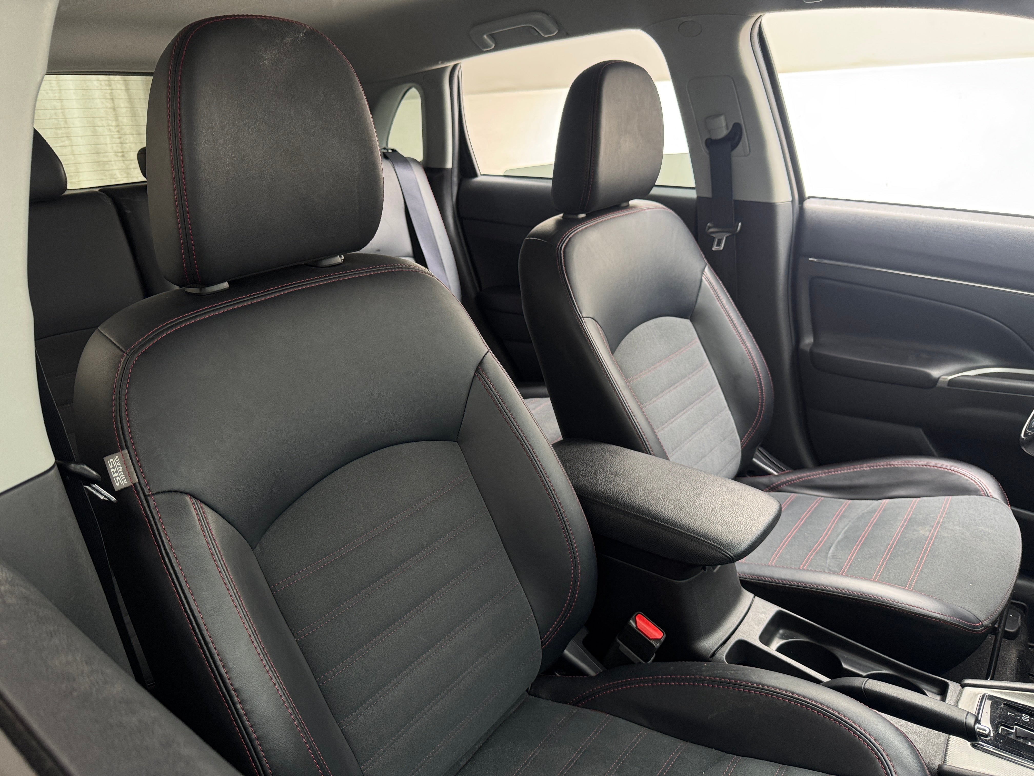 2024 Mitsubishi Outlander Sport ES