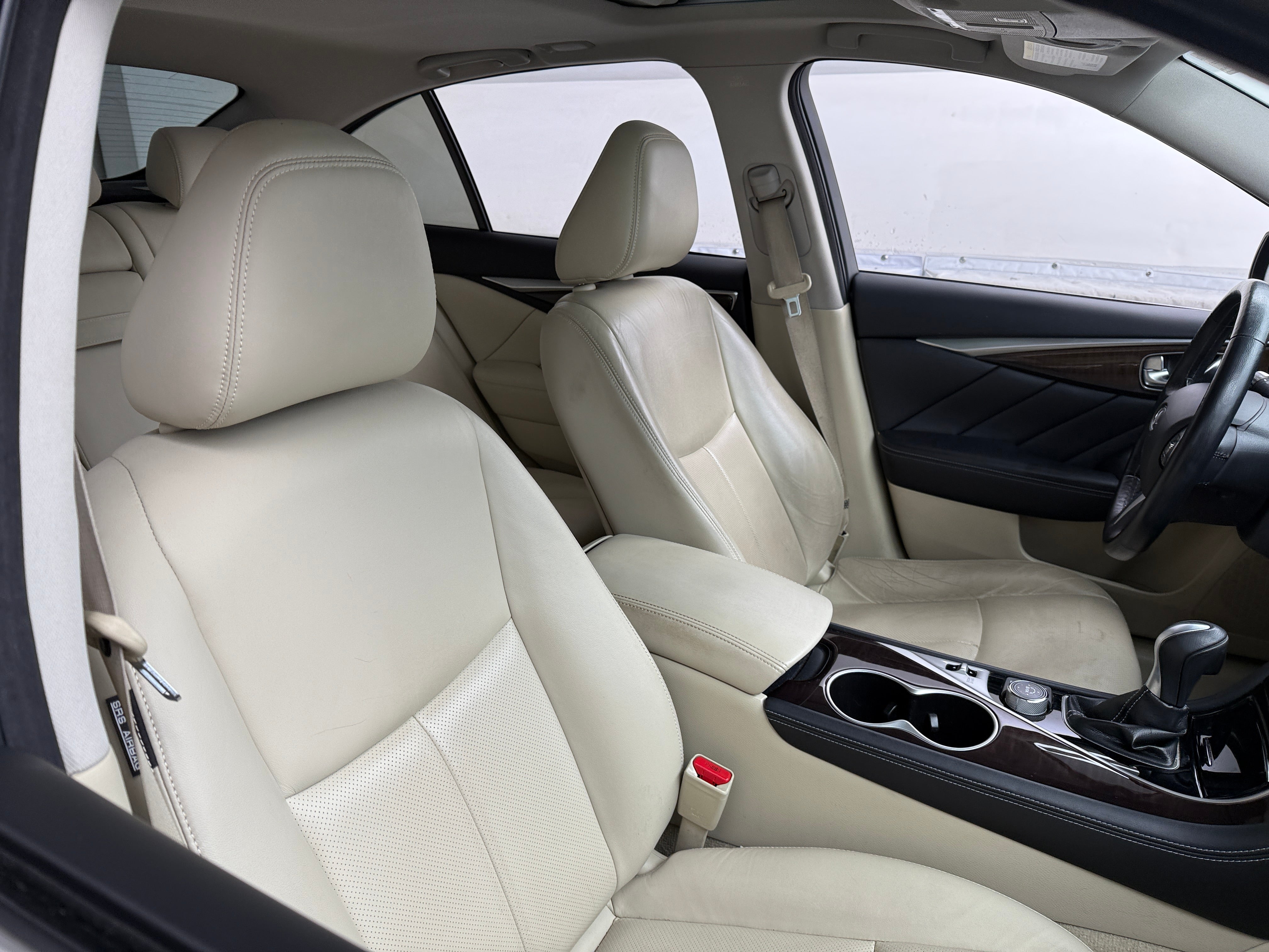 2017 INFINITI Q50 Premium