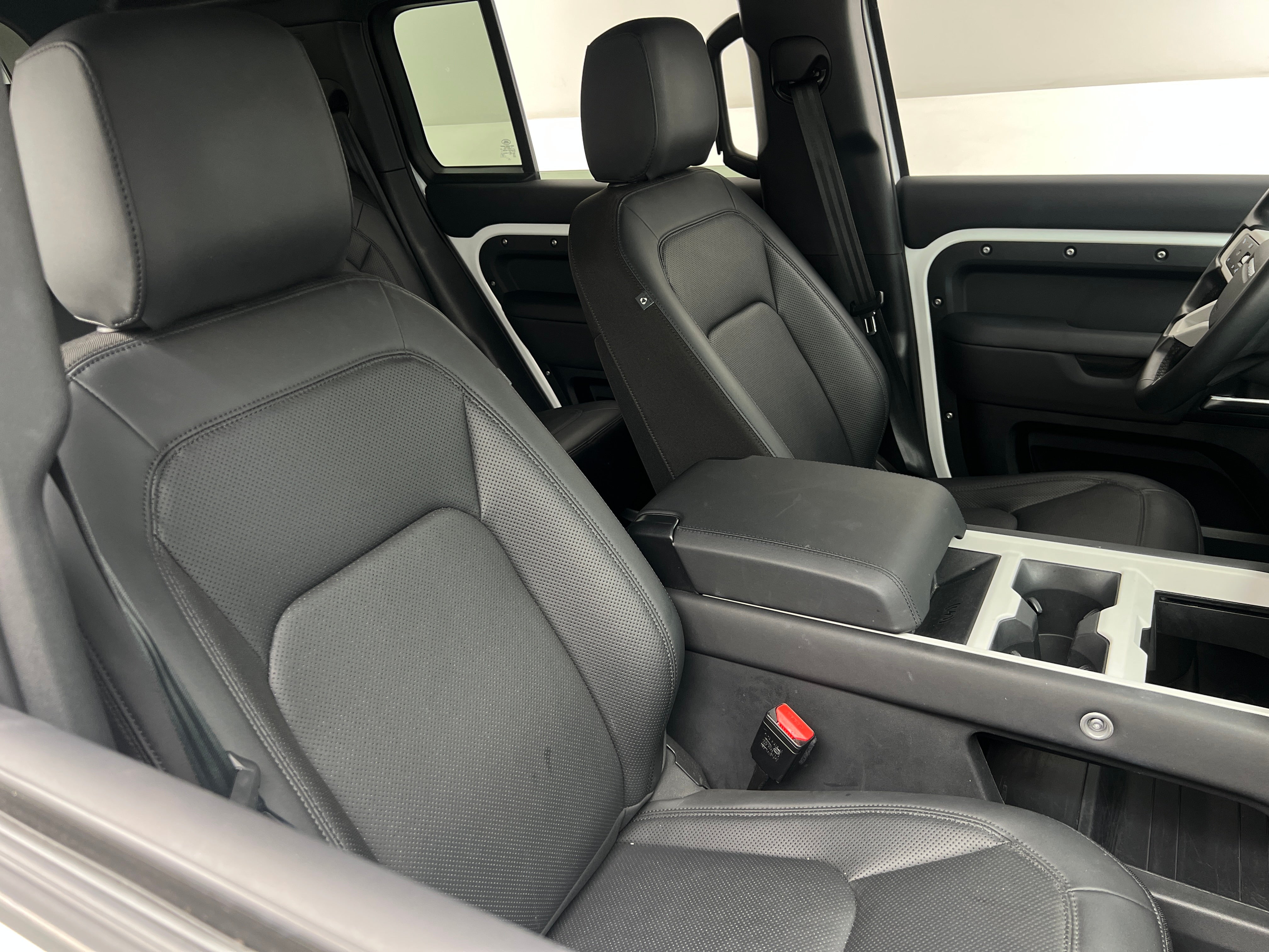 2025 Land Rover Defender