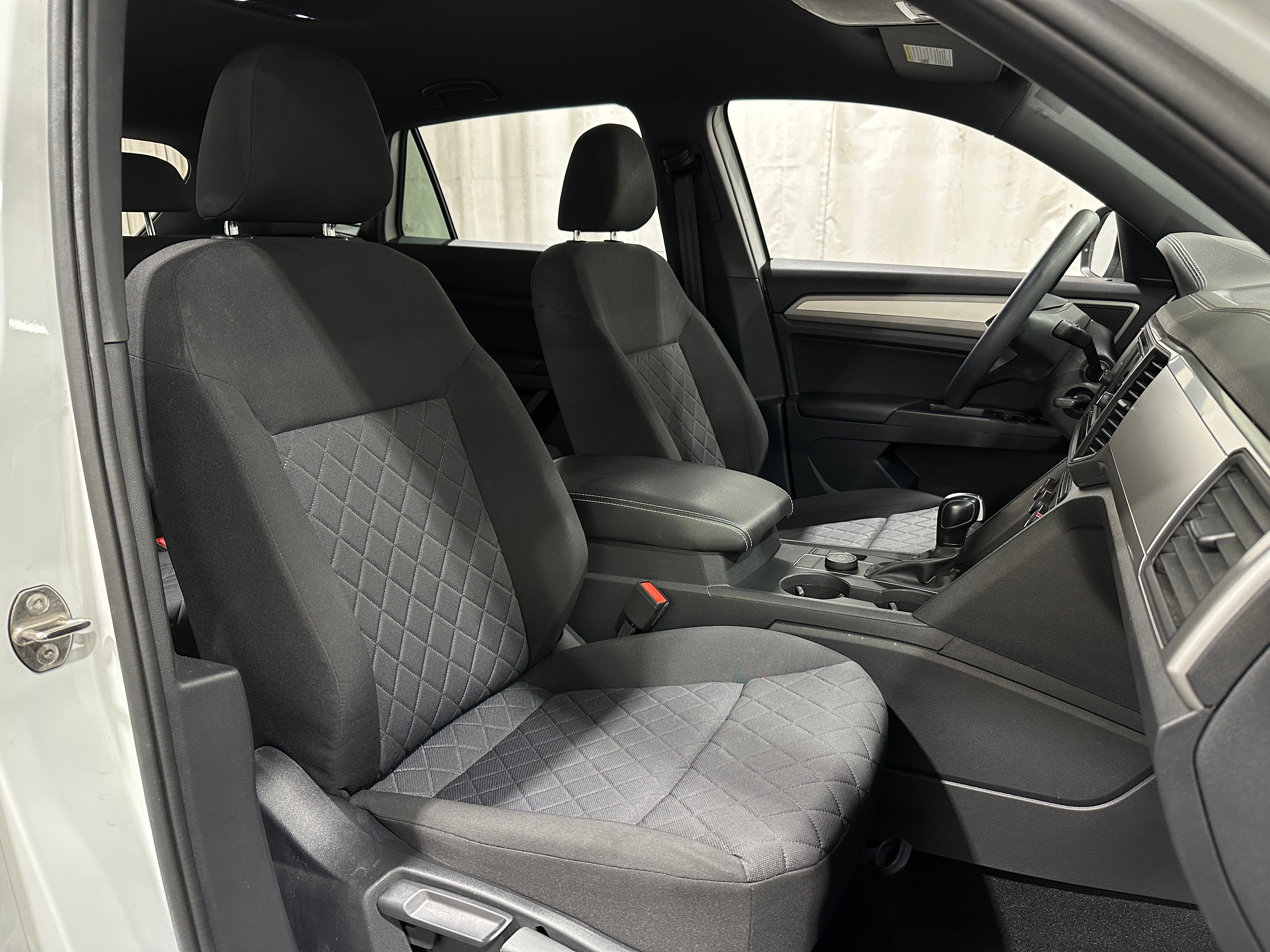 2020 Volkswagen Atlas Cross Sport S