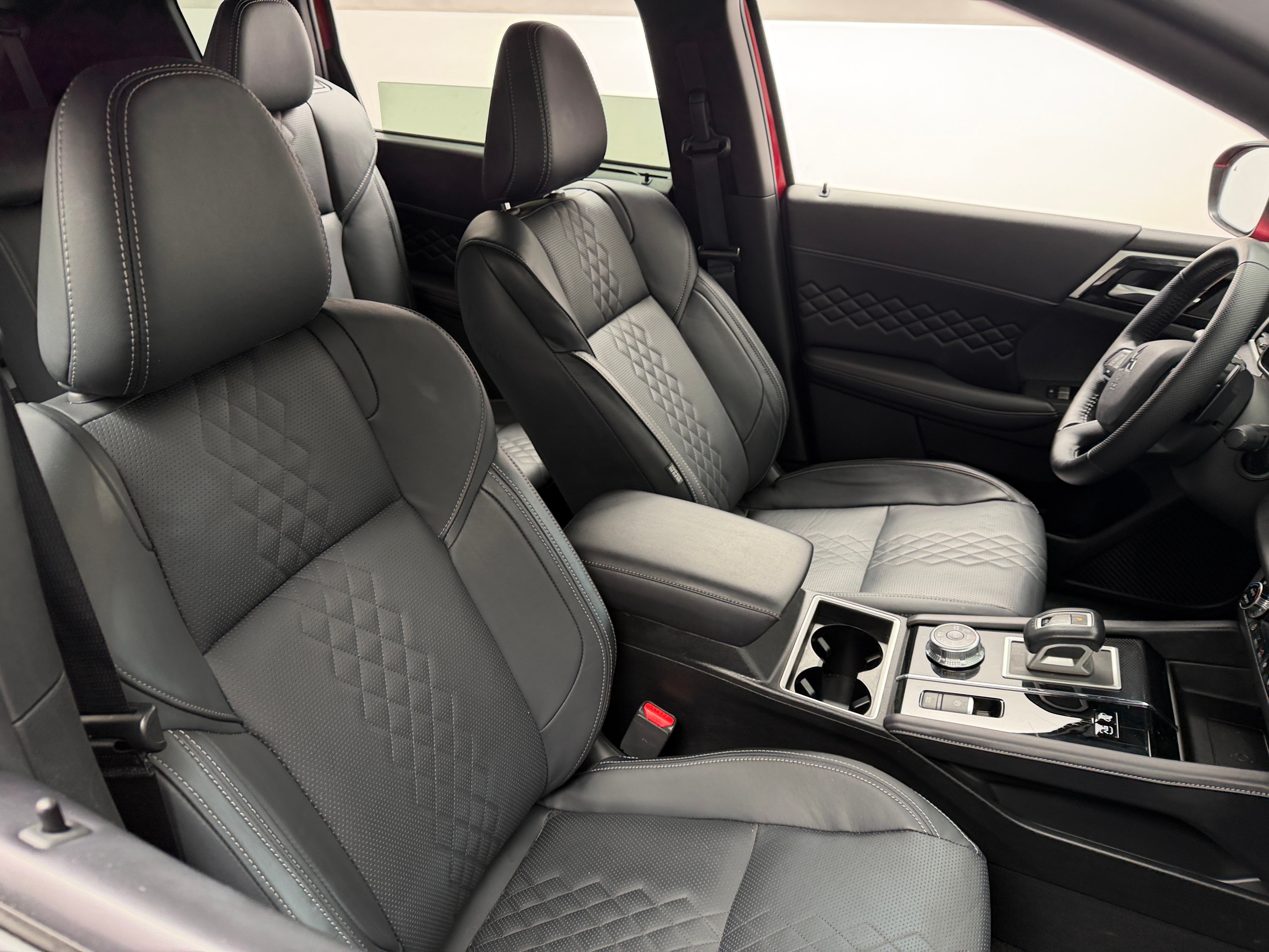 2025 Mitsubishi Outlander Plug-in Hybrid