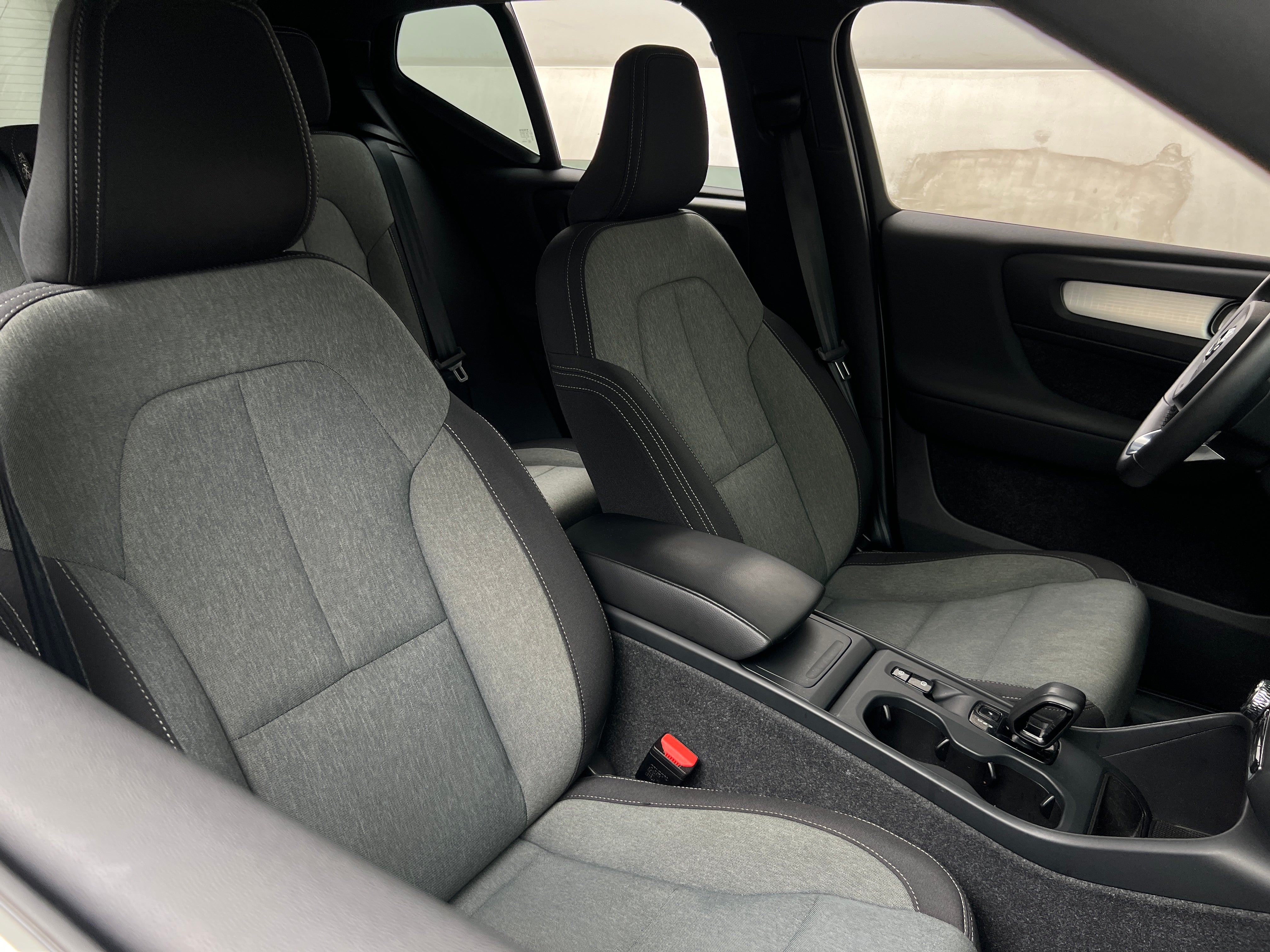 2024 Volvo XC40