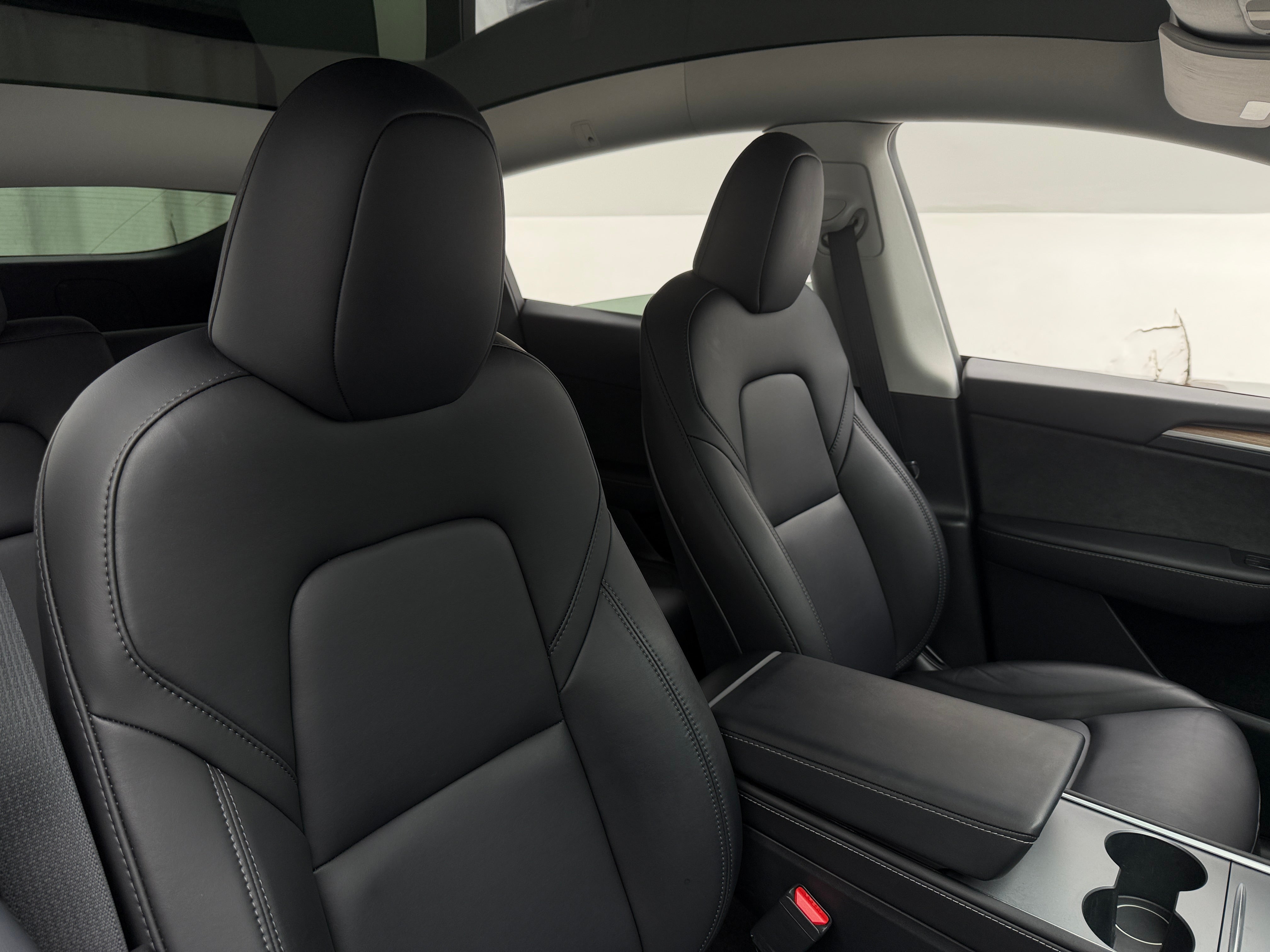 Used 2024 Tesla Model Y Long Range with VIN 7SAYGDED5RF118466 for sale in Auburn, WA
