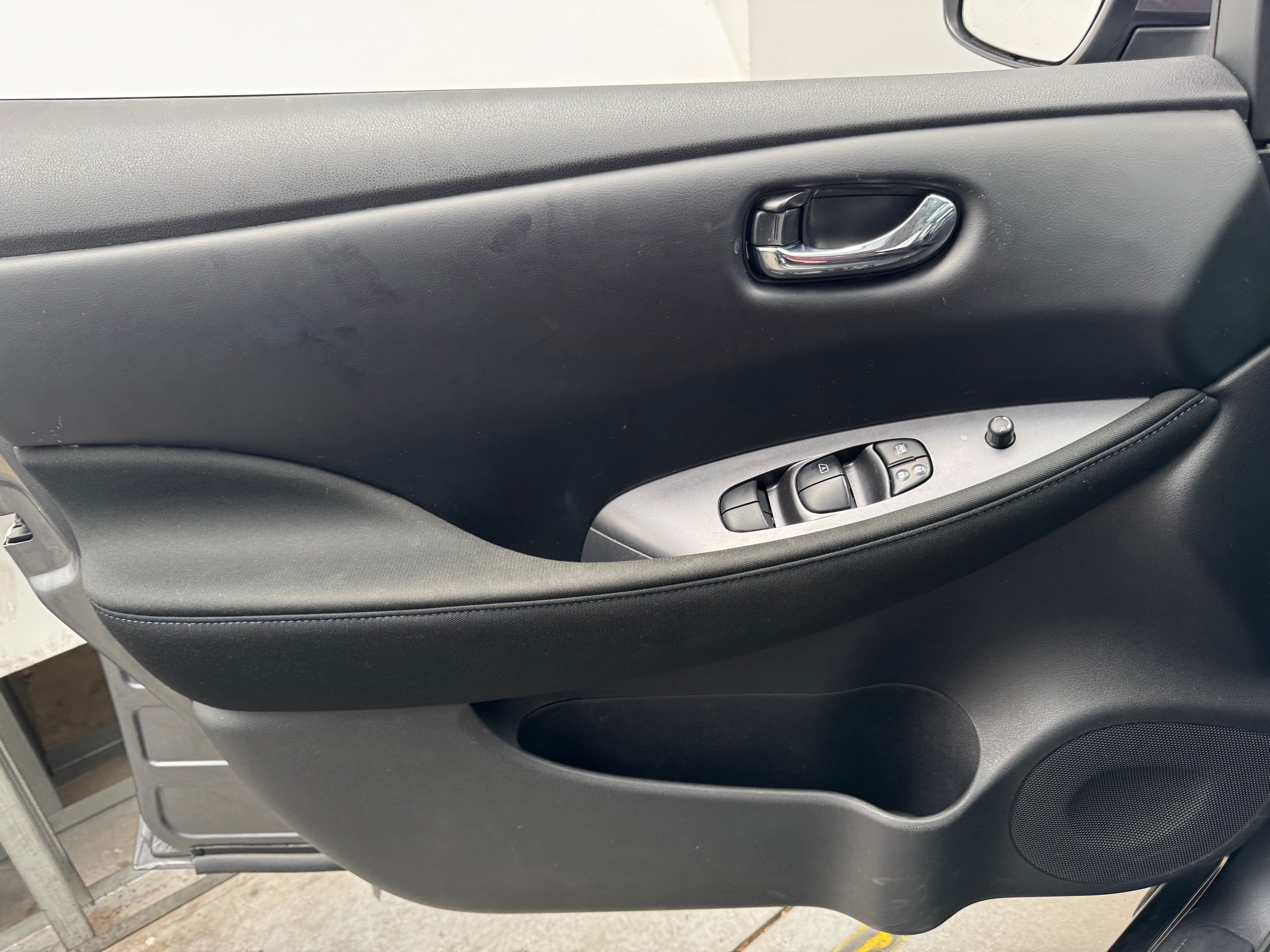Used 2025 Nissan Leaf S with VIN 1N4AZ1BV1SC557628 for sale in Auburn, WA