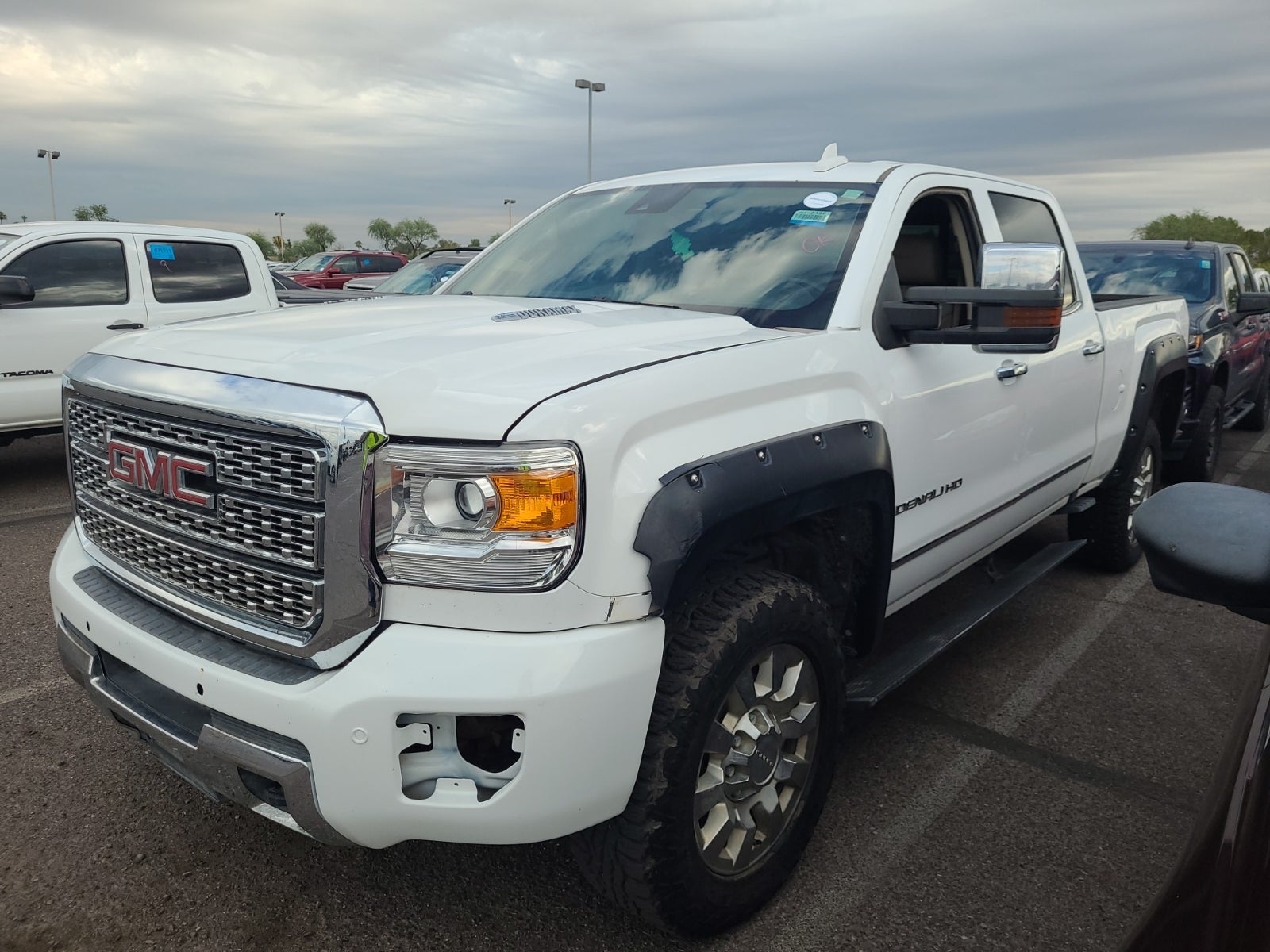 2016 GMC Sierra 2500HD 4WD Crew Cab 153.7" Denali