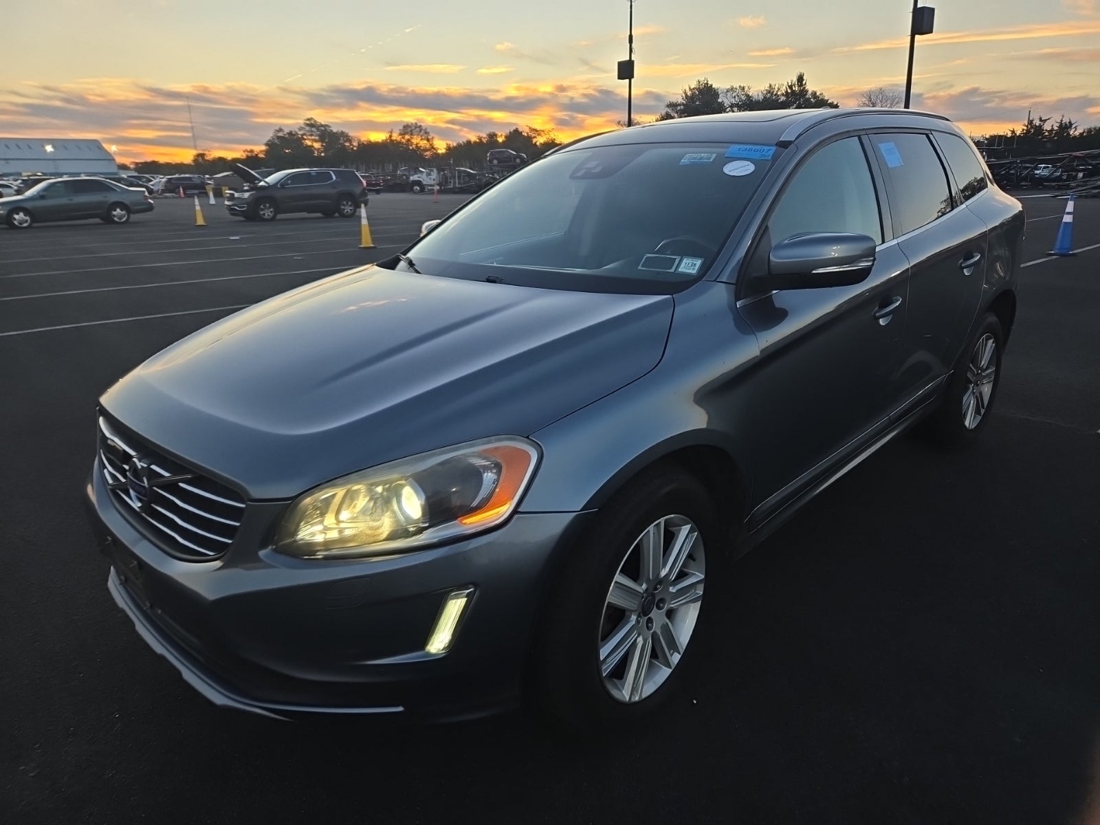 2016 Volvo XC60 T6 Platinum