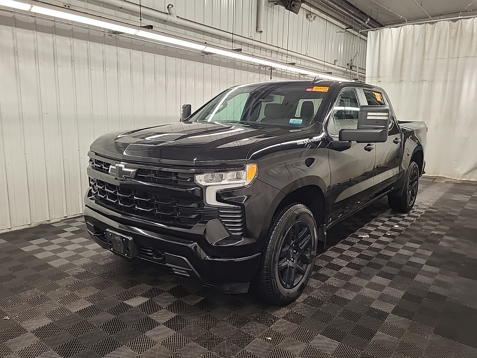 2022 Chevrolet Silverado 1500 4WD Crew Cab 147" RST