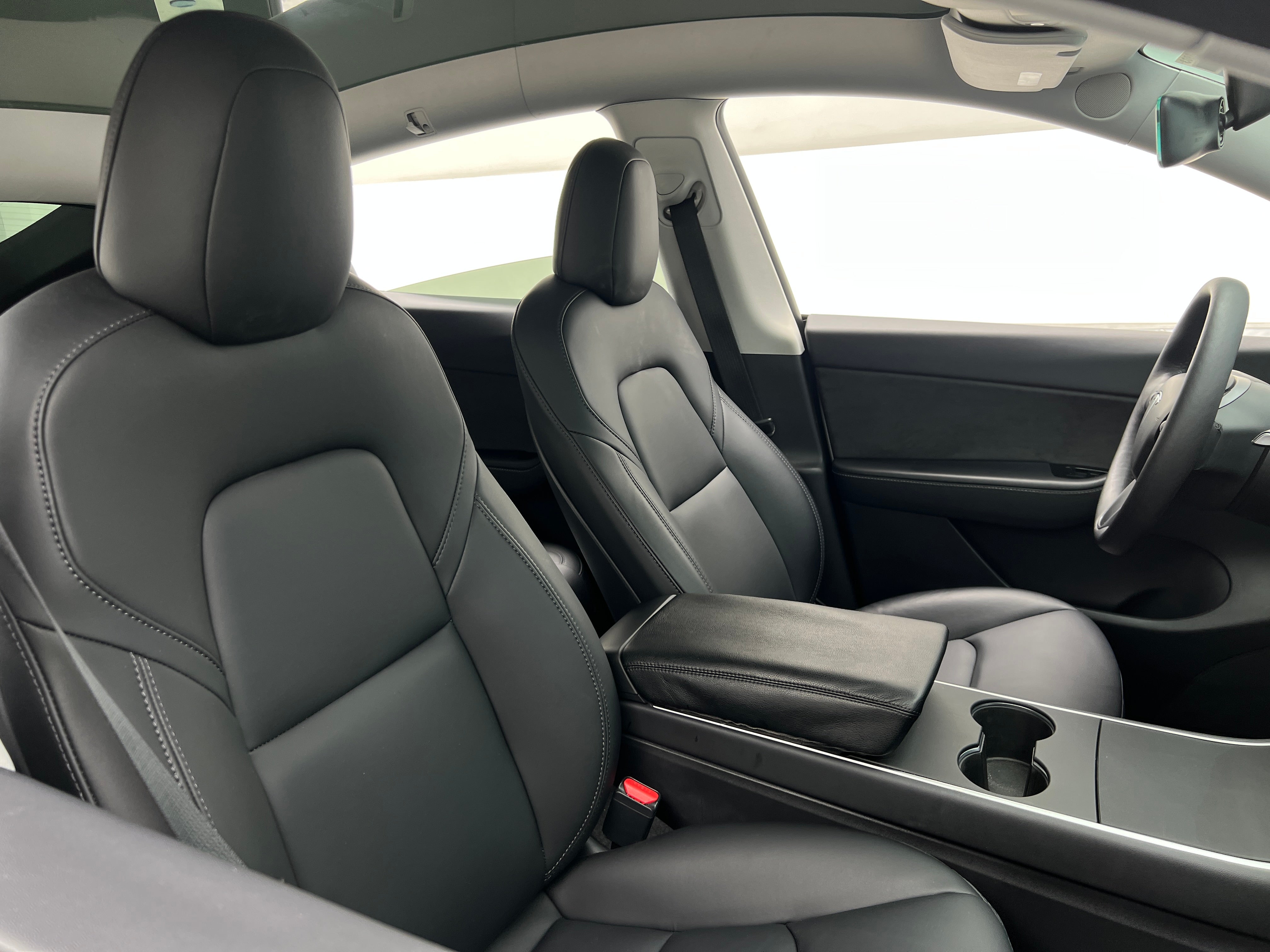 Used 2021 Tesla Model Y Long Range with VIN 5YJYGDEE6MF118586 for sale in Auburn, WA