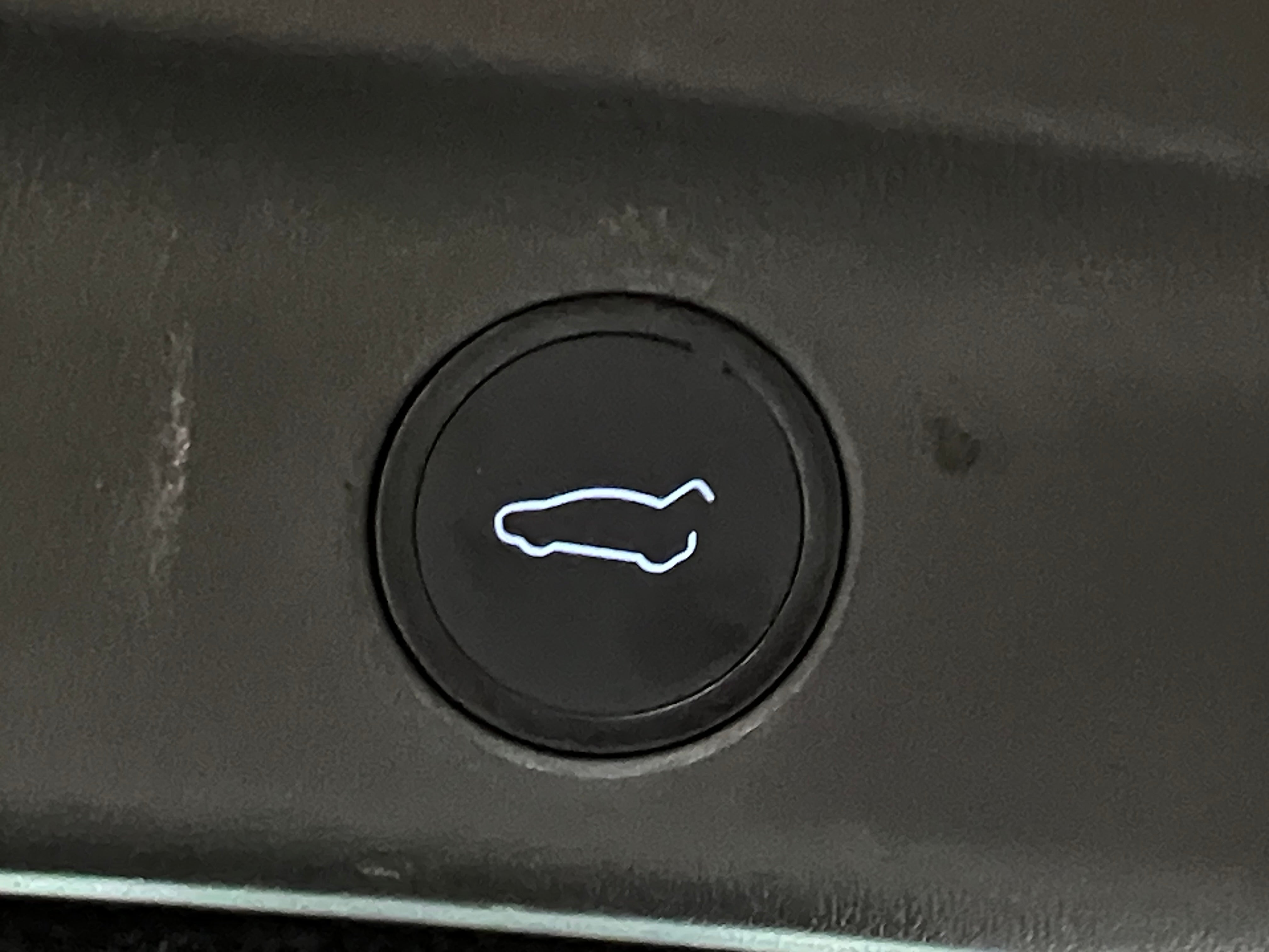 Used 2021 Tesla Model Y Long Range with VIN 5YJYGDEE6MF118586 for sale in Pewaukee, WI