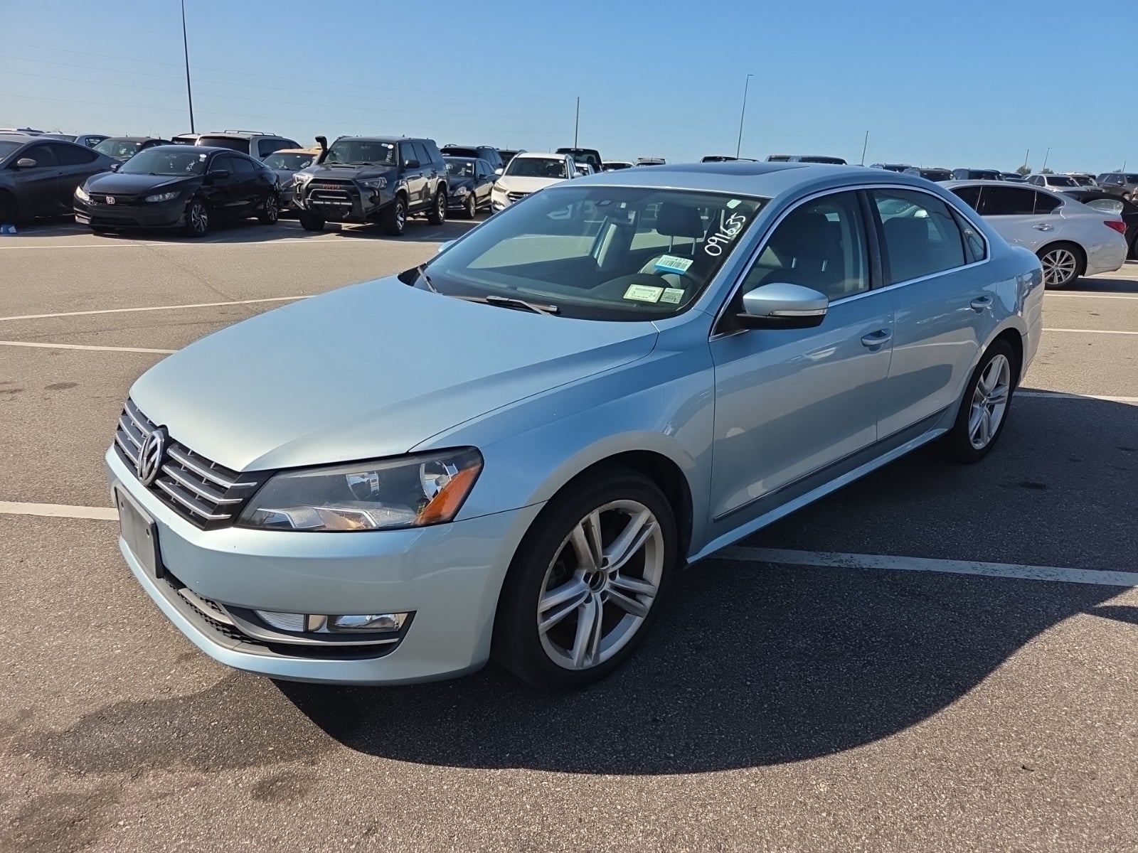 2013 Volkswagen Passat SEL Premium