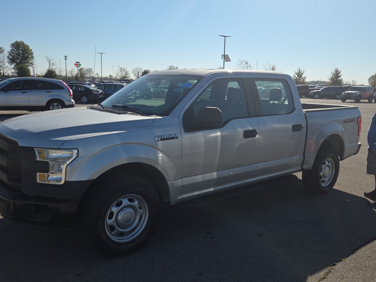2016 Ford F-150 4WD Supercrew 145" XL