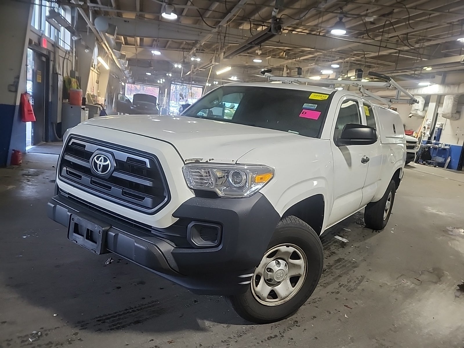 2017 Toyota Tacoma SR Access Cab 6' Bed I4 4x2 At