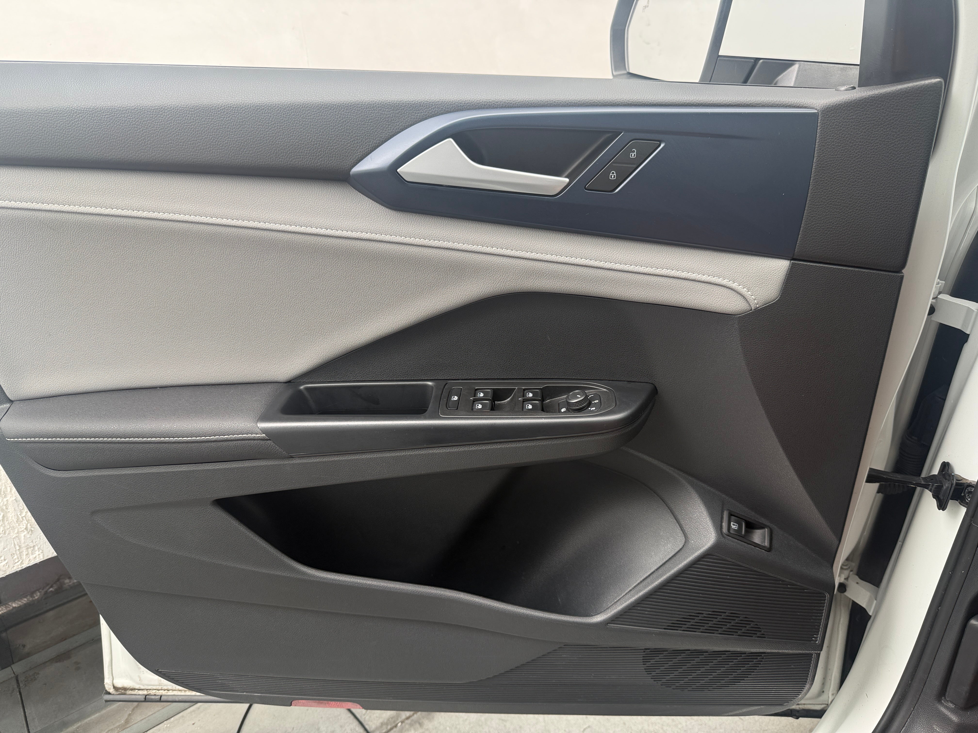 2024 Volkswagen Taos