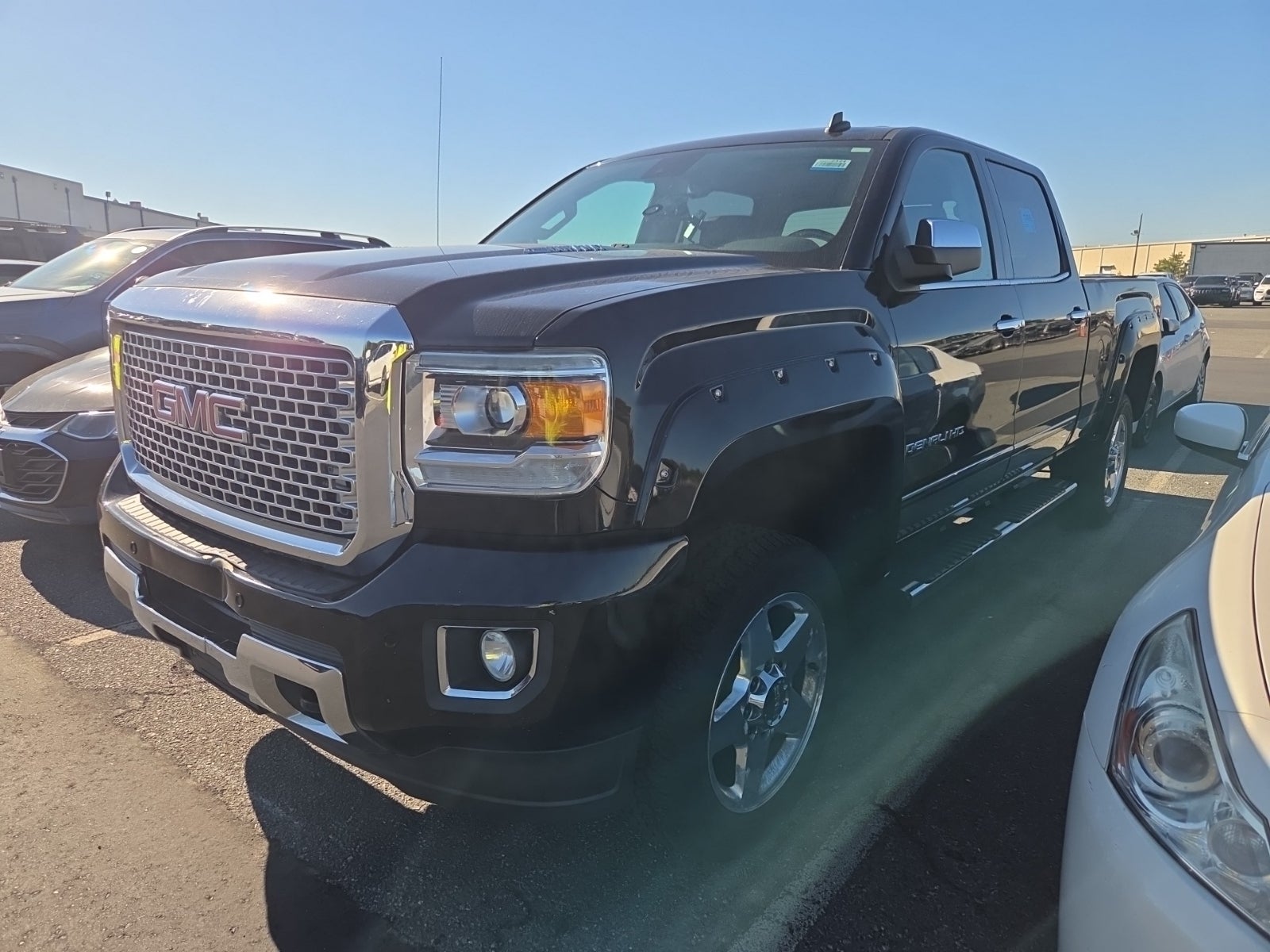 2015 GMC Sierra 2500HD 4WD Crew Cab 153.7" Denali