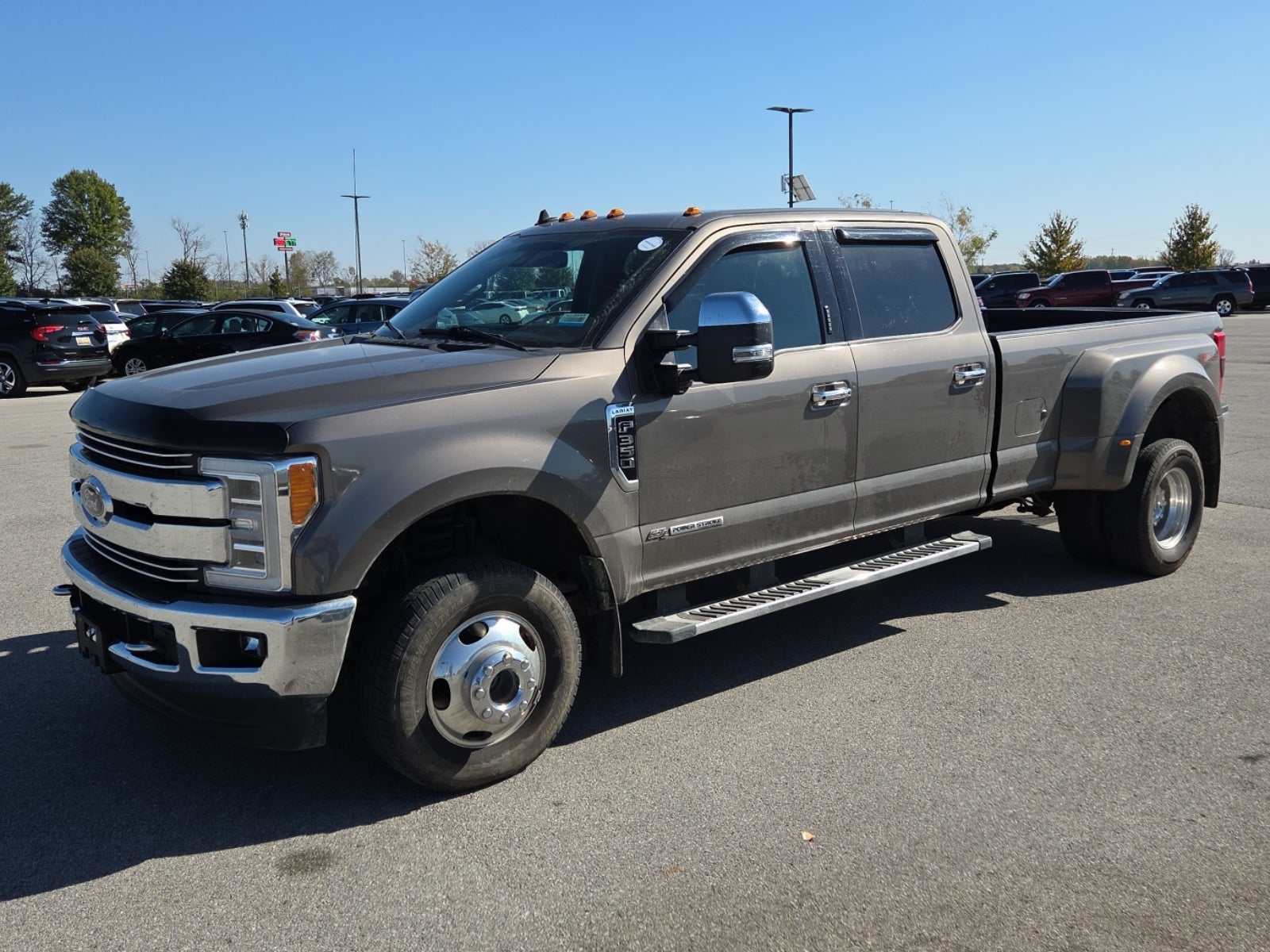 2019 Ford F-350 Lariat 4WD Crew Cab 8' Box