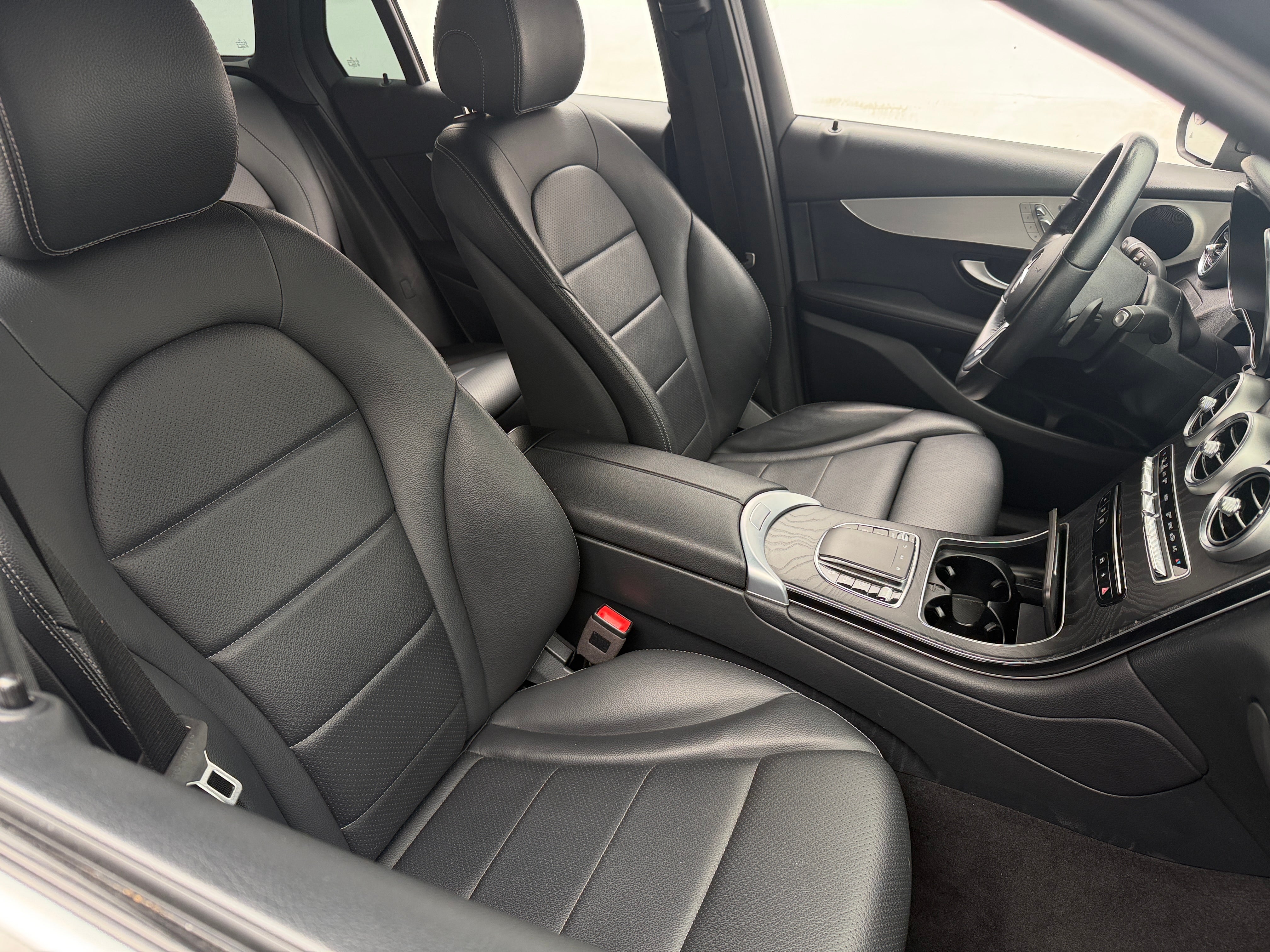 2022 Mercedes-Benz GLC