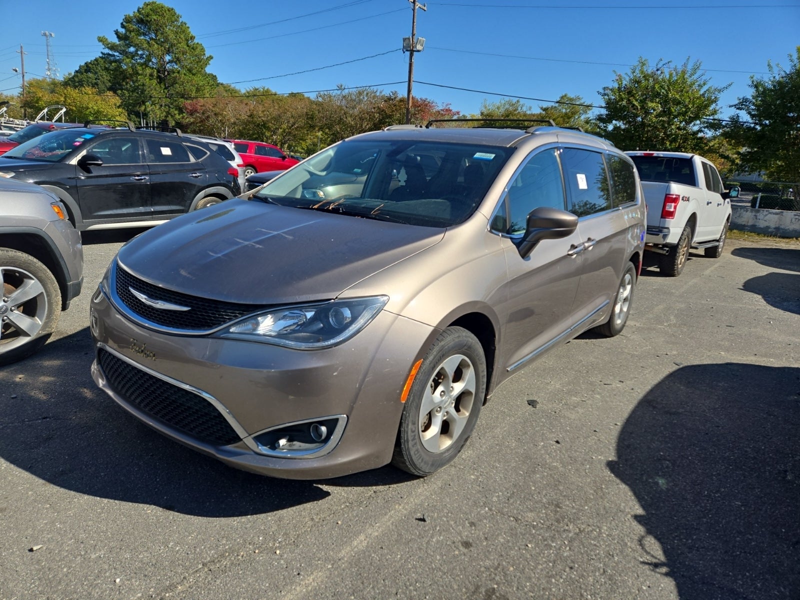 2017 Chrysler Pacifica Touring-L Plus