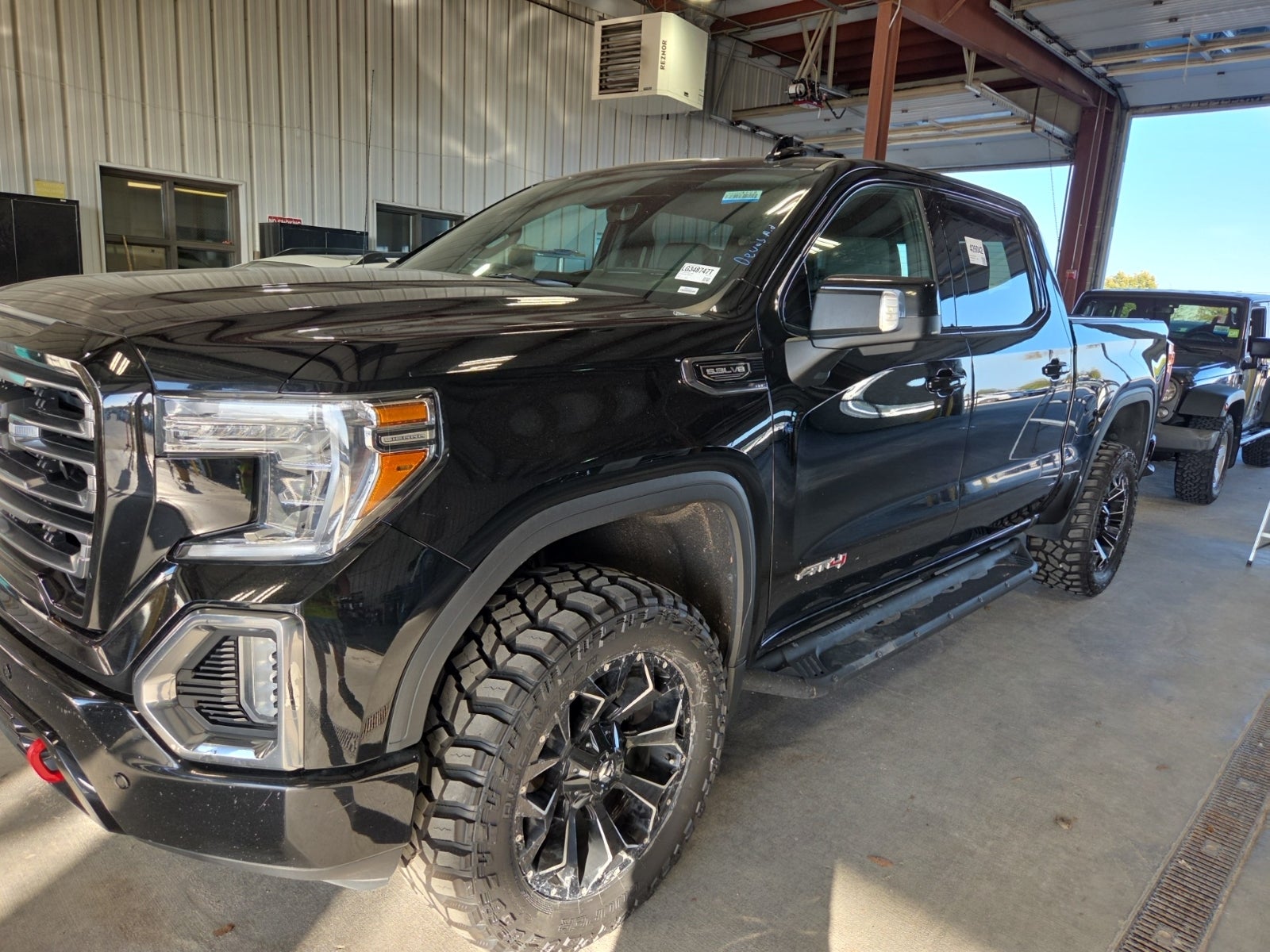 2020 GMC Sierra 1500 4WD Crew Cab 147" AT4