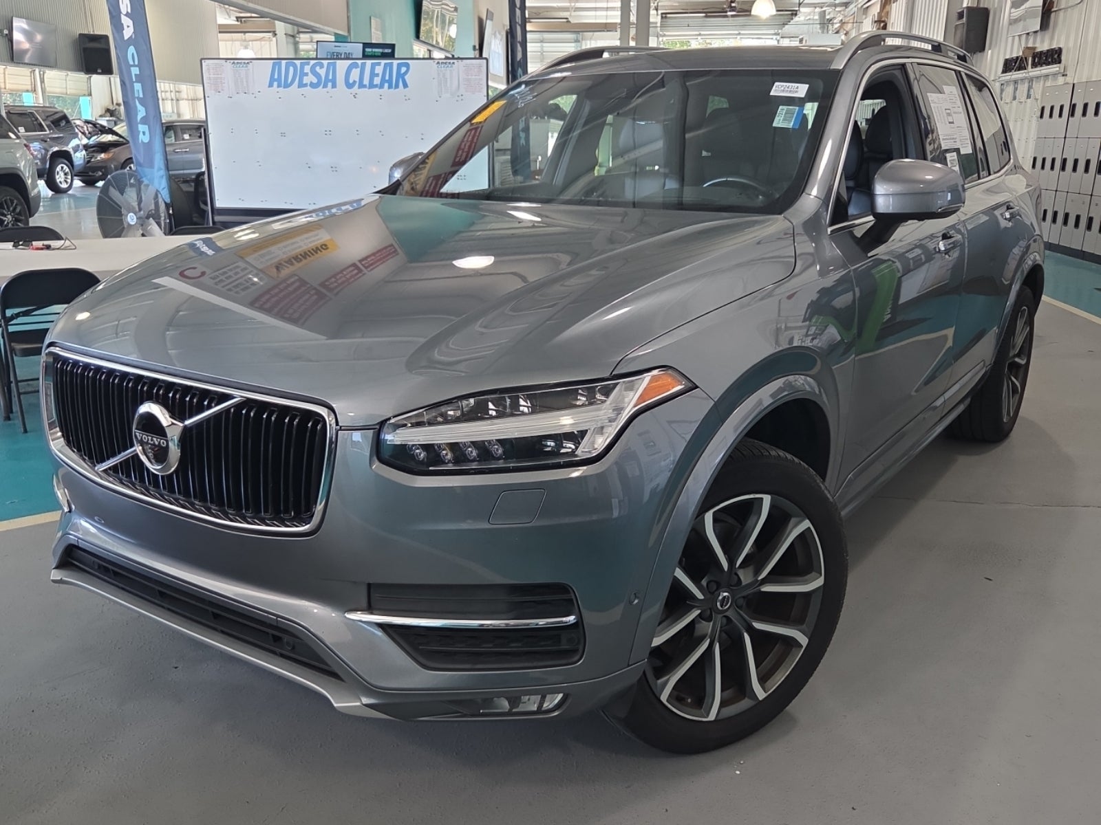 2018 Volvo XC90 Momentum