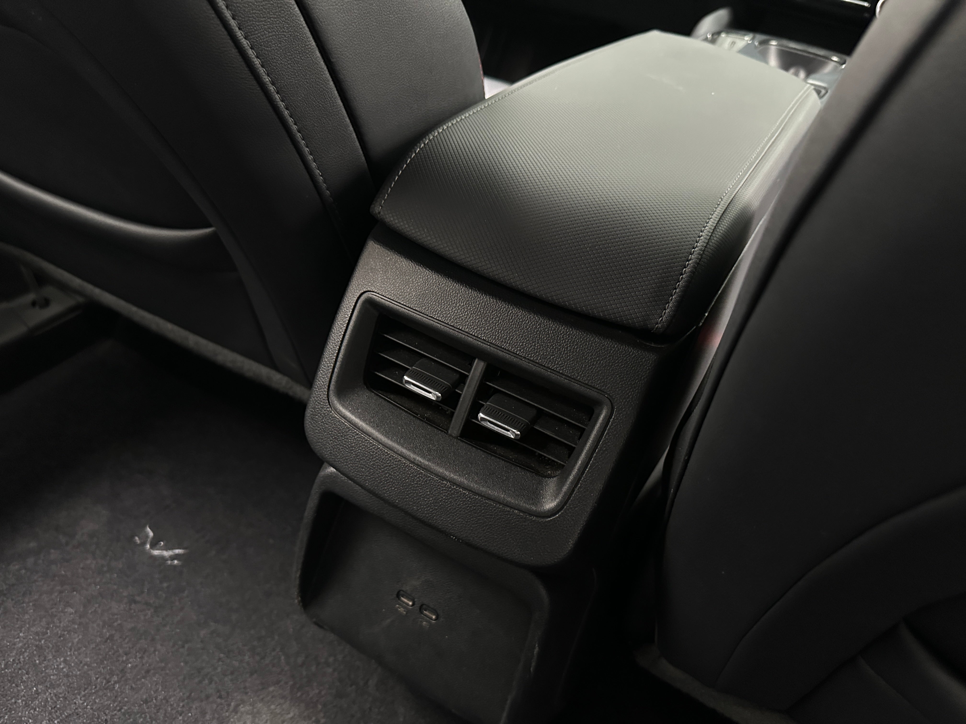Used 2024 Chevrolet Equinox EV RS with VIN 3GN7DSRP7RS274002 for sale in Auburn, WA