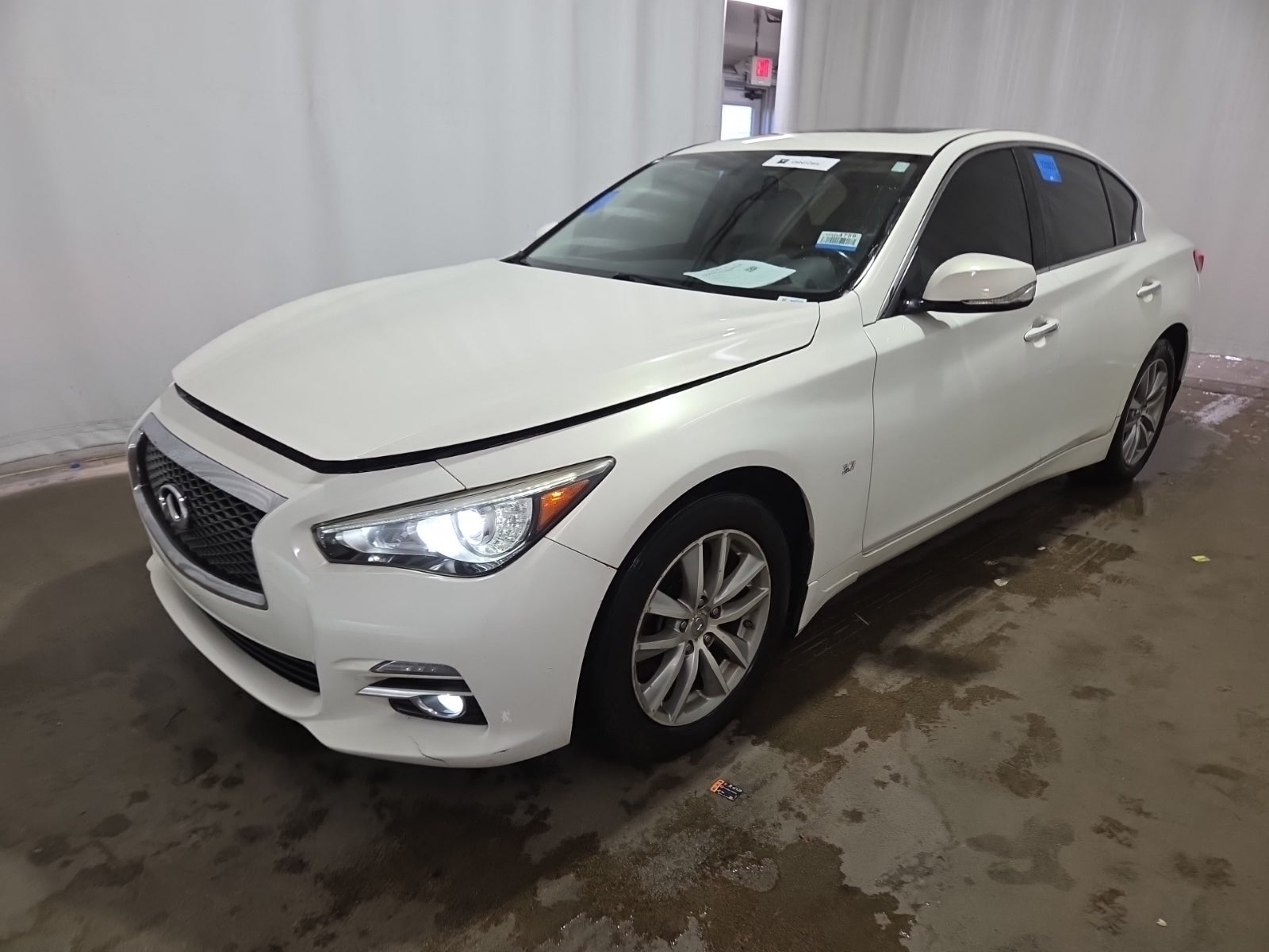 2015 Infiniti Q50 Premium
