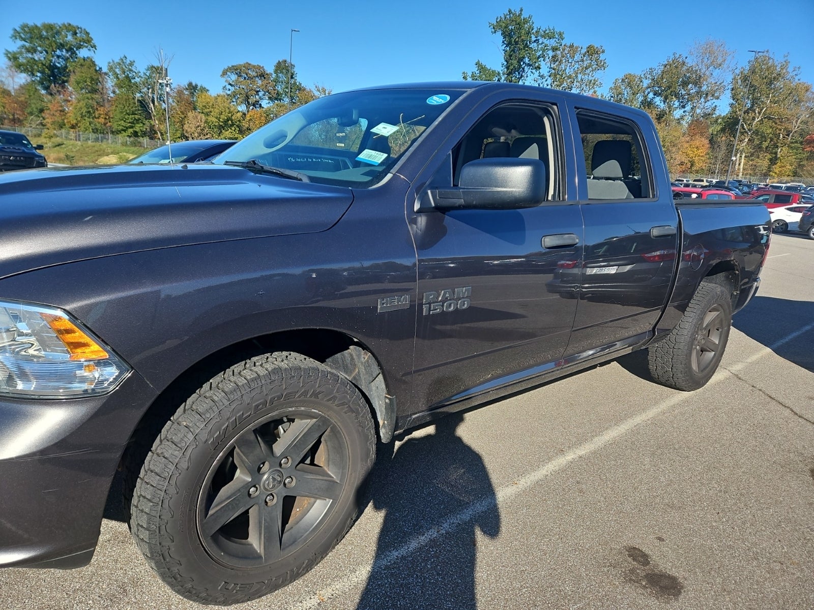 2015 Ram 1500 4WD Crew Cab 140.5" Express