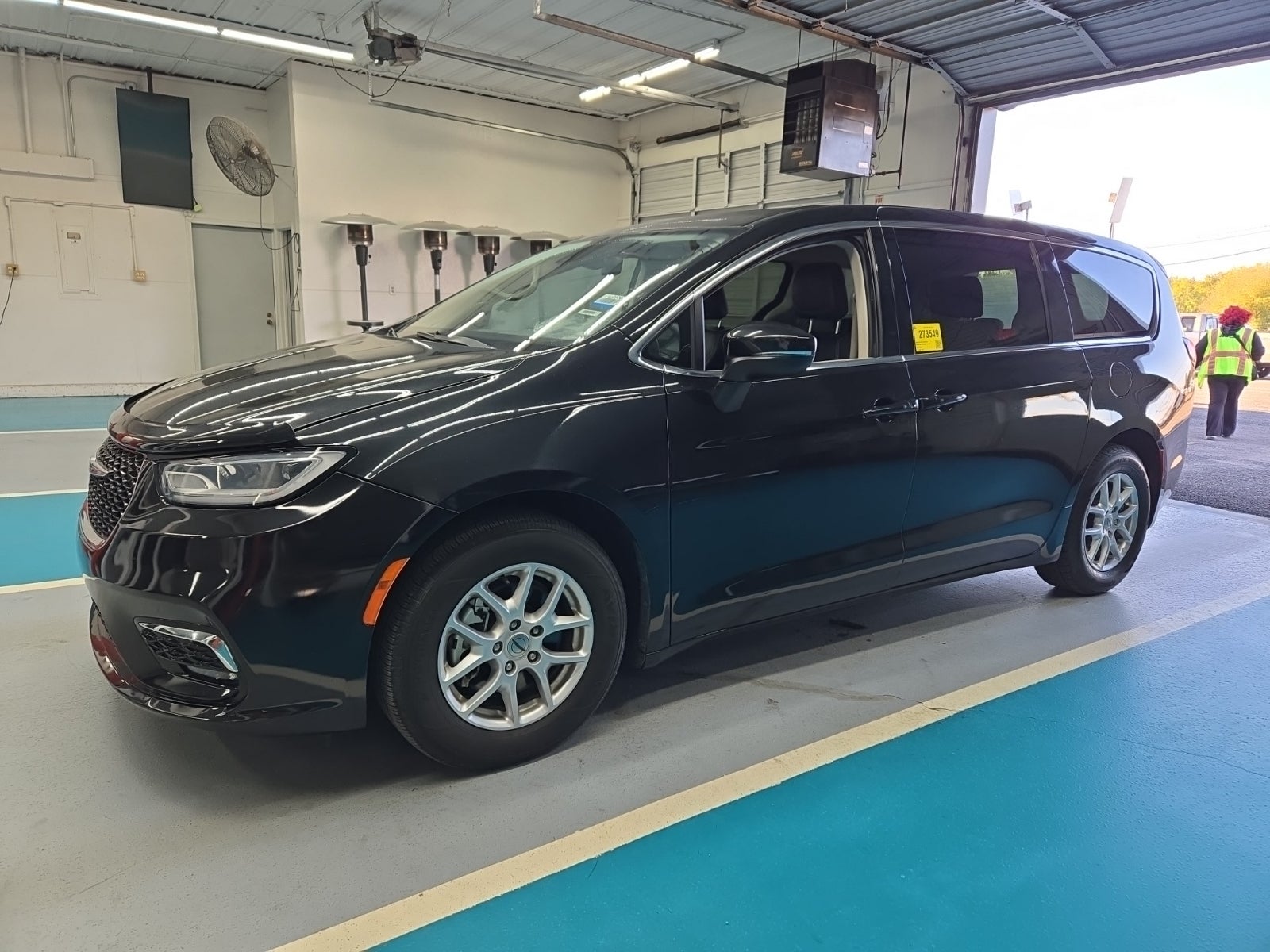 2023 Chrysler Pacifica Touring L