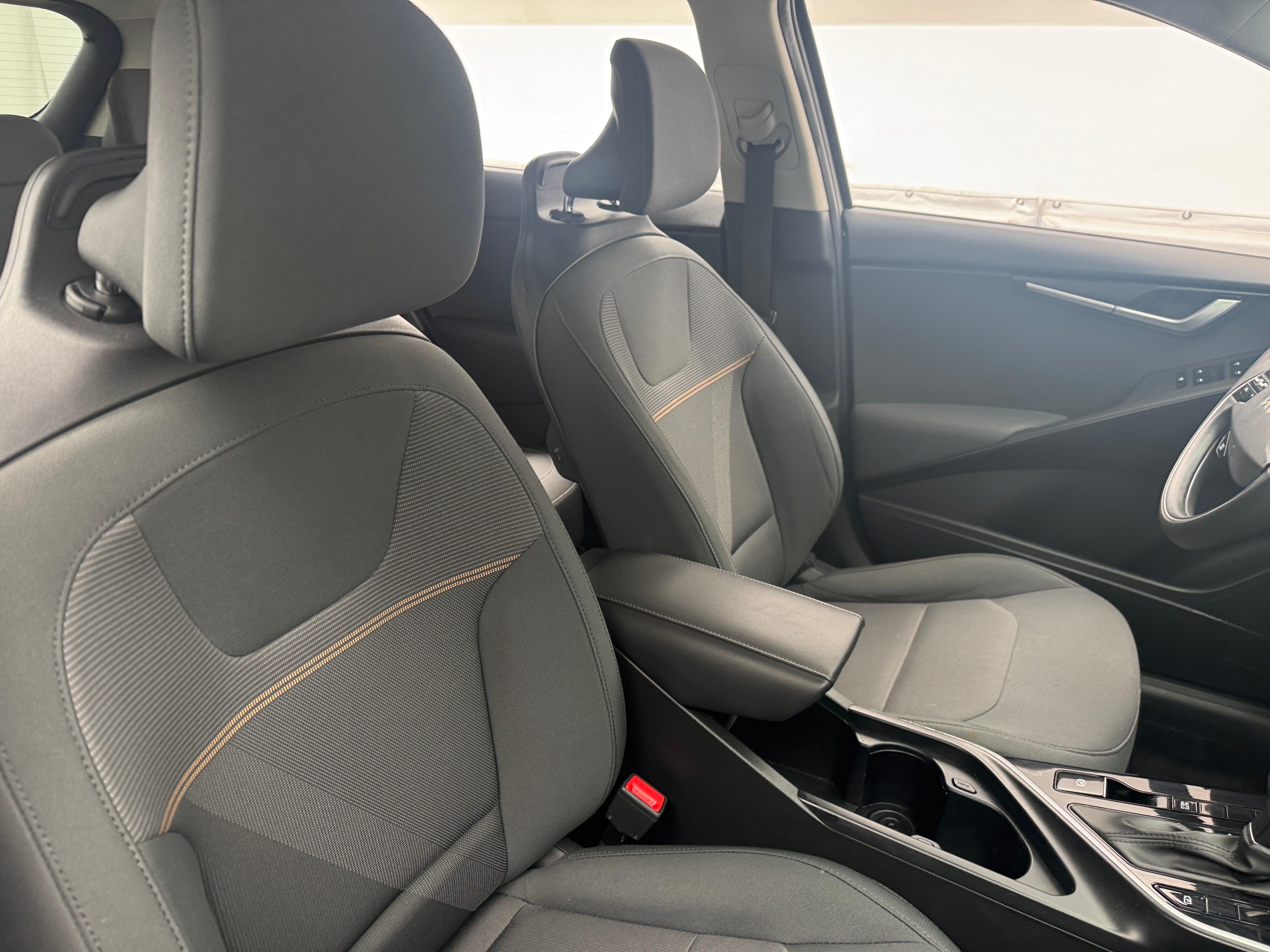 2023 Kia Niro LX