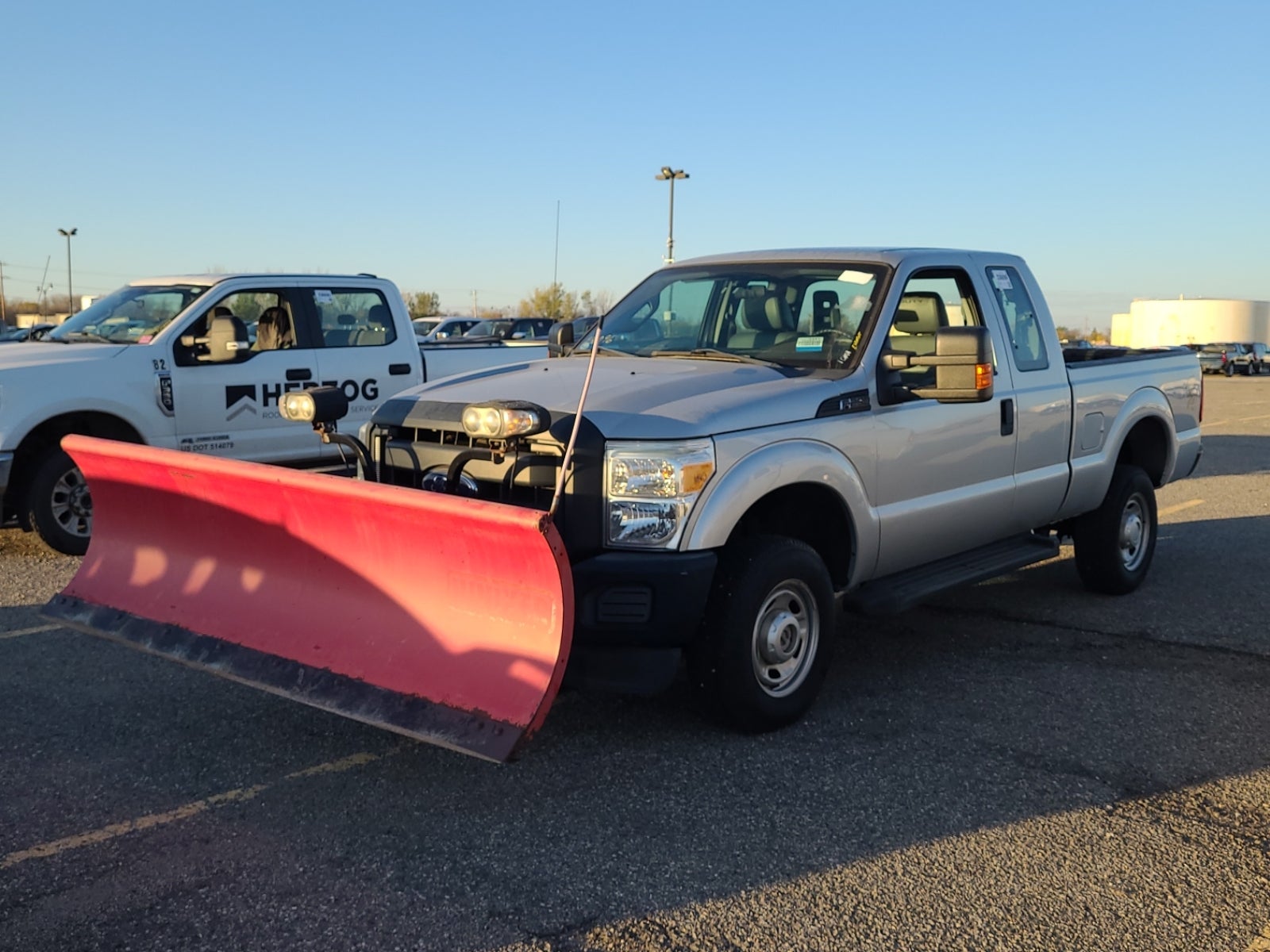 2015 Ford F-250 4WD Supercab 142" XL