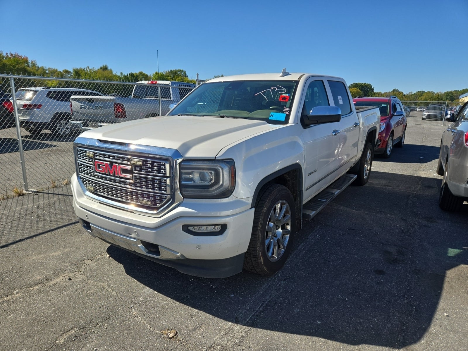 2016 GMC Sierra 1500 4WD Crew Cab 143.5" Denali
